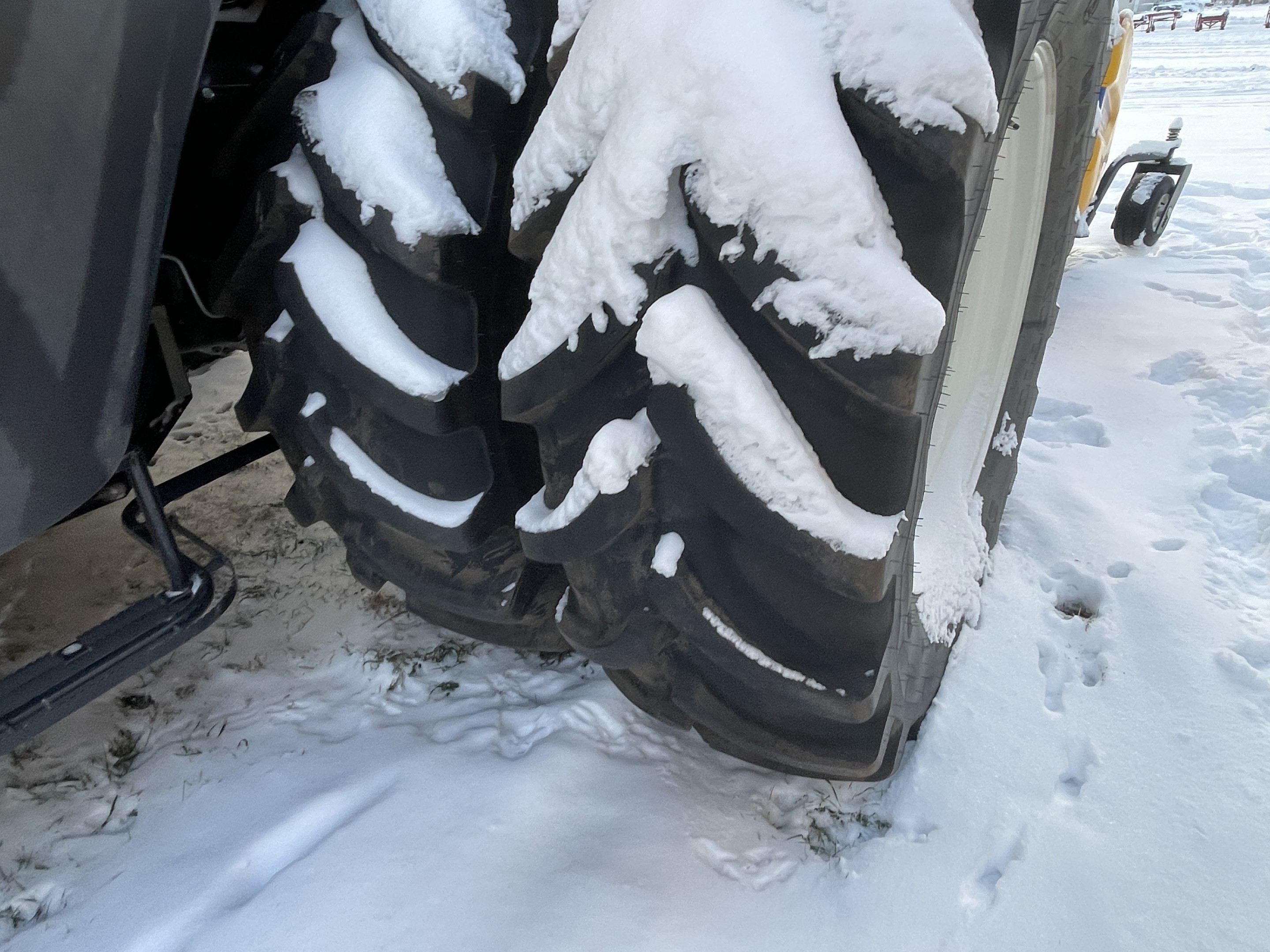 2023 New Holland CX8.80 Combine