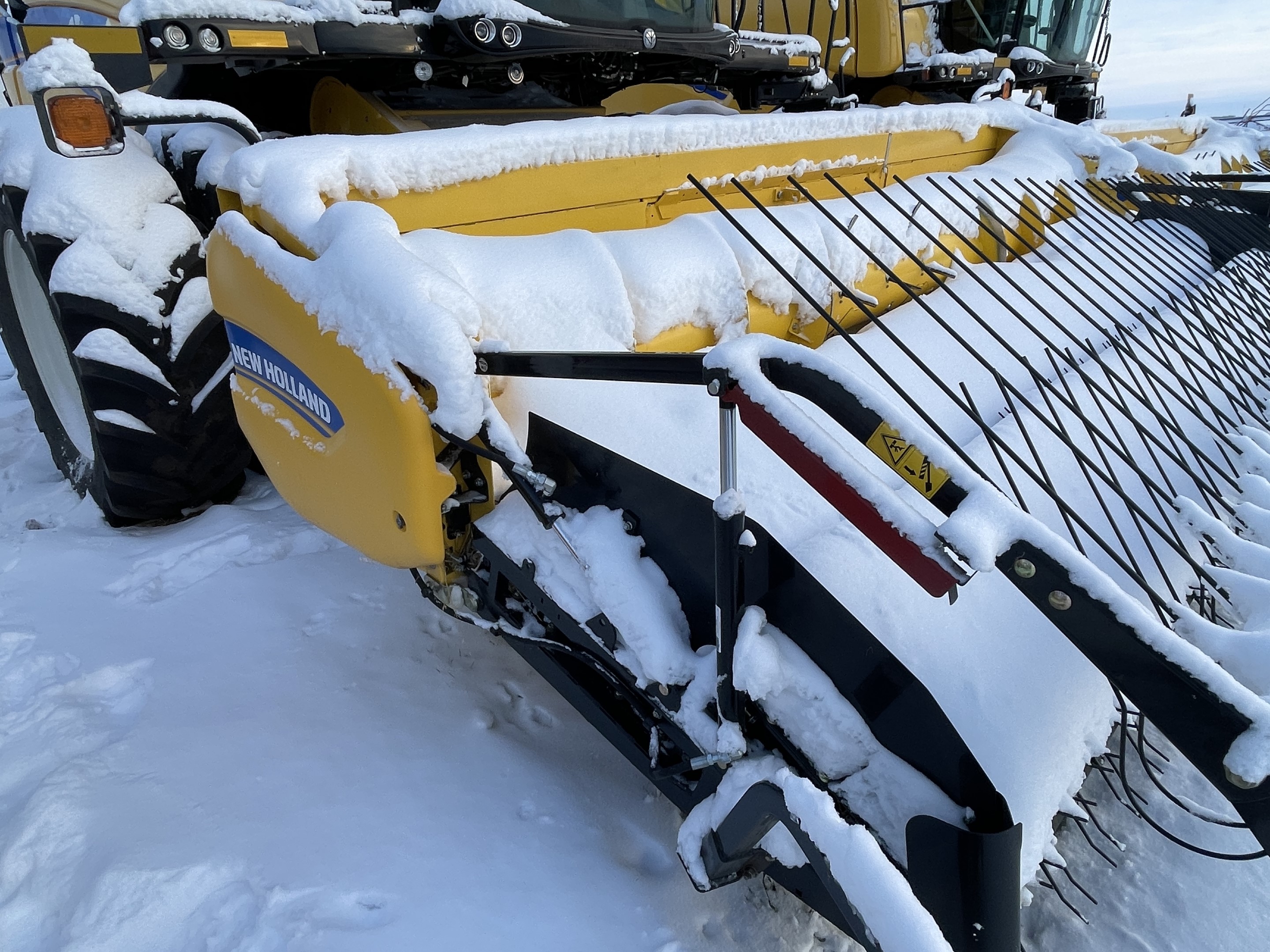 2023 New Holland CX8.80 Combine