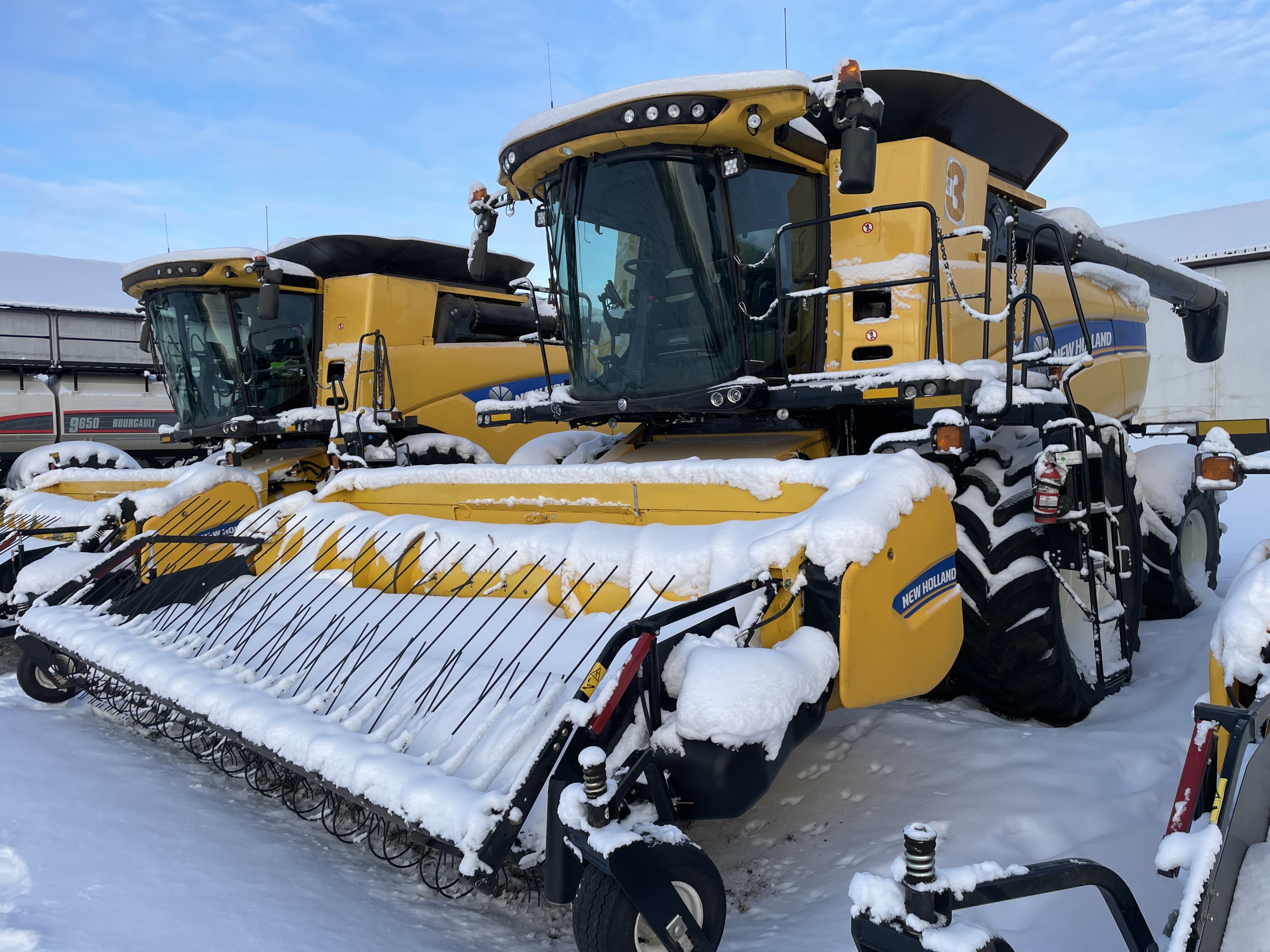 2023 New Holland CX8.80 Combine