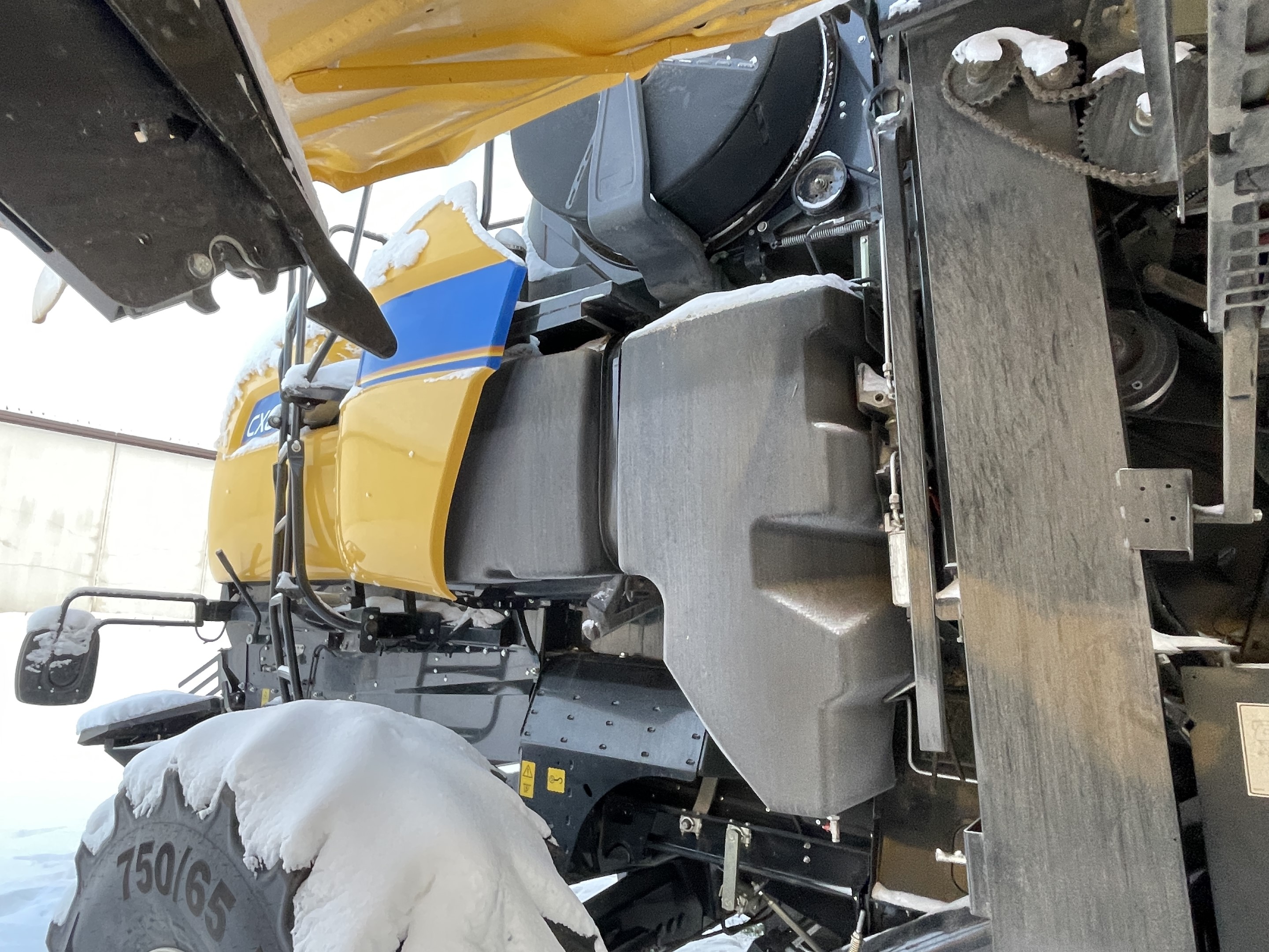 2023 New Holland CX8.80 Combine