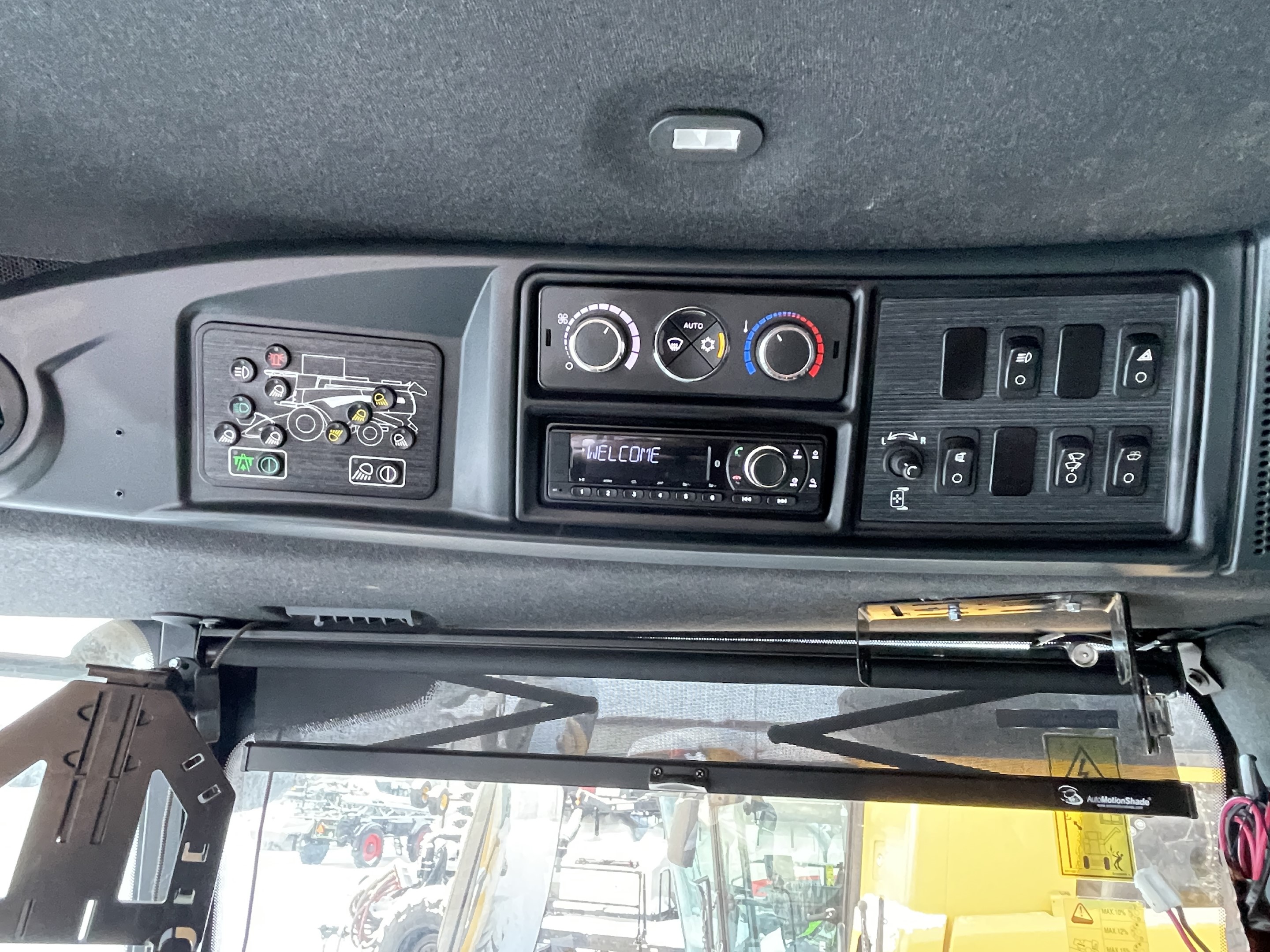 2023 New Holland CX8.80 Combine