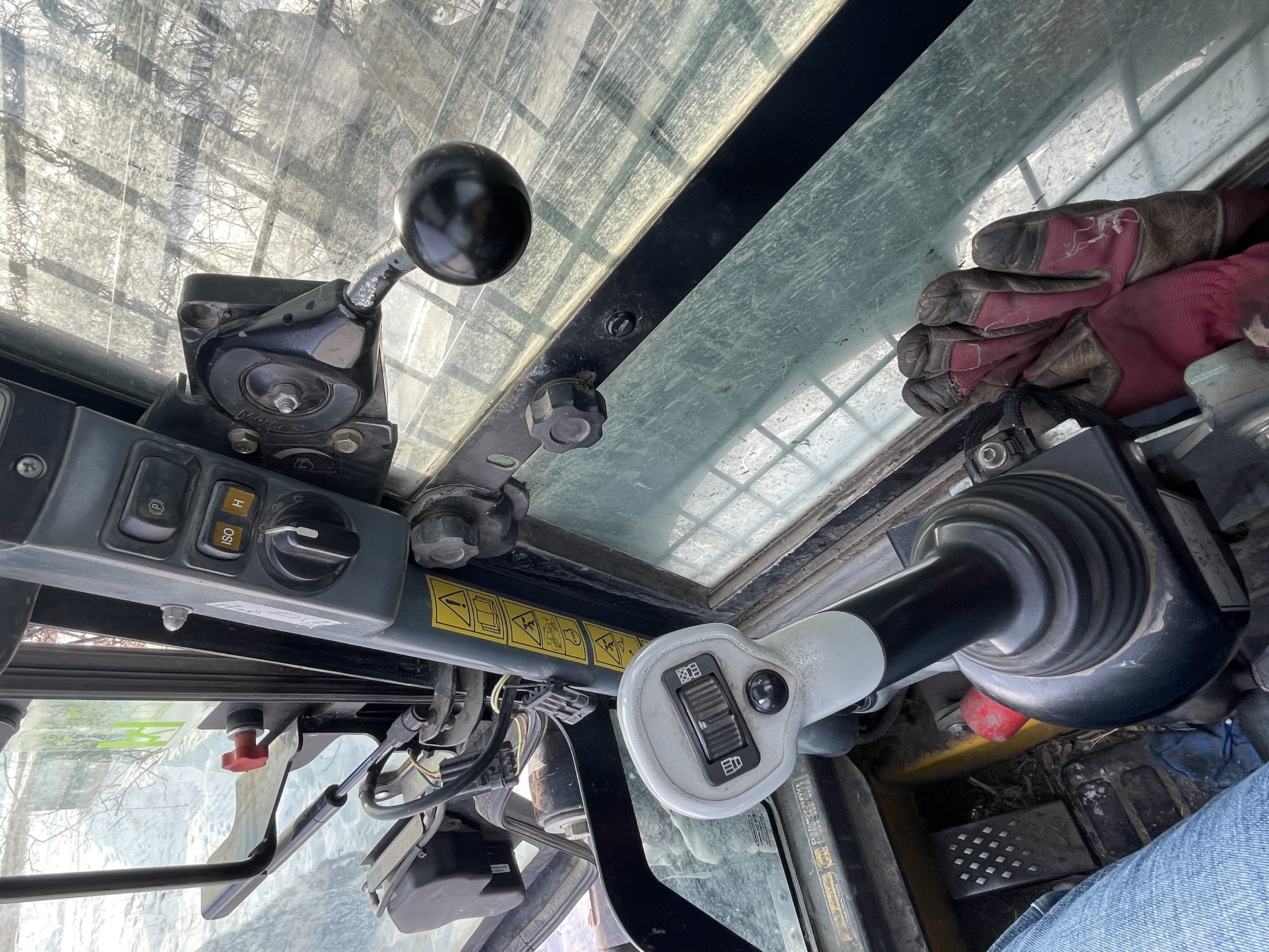 2012 New Holland C227 Compact Track Loader