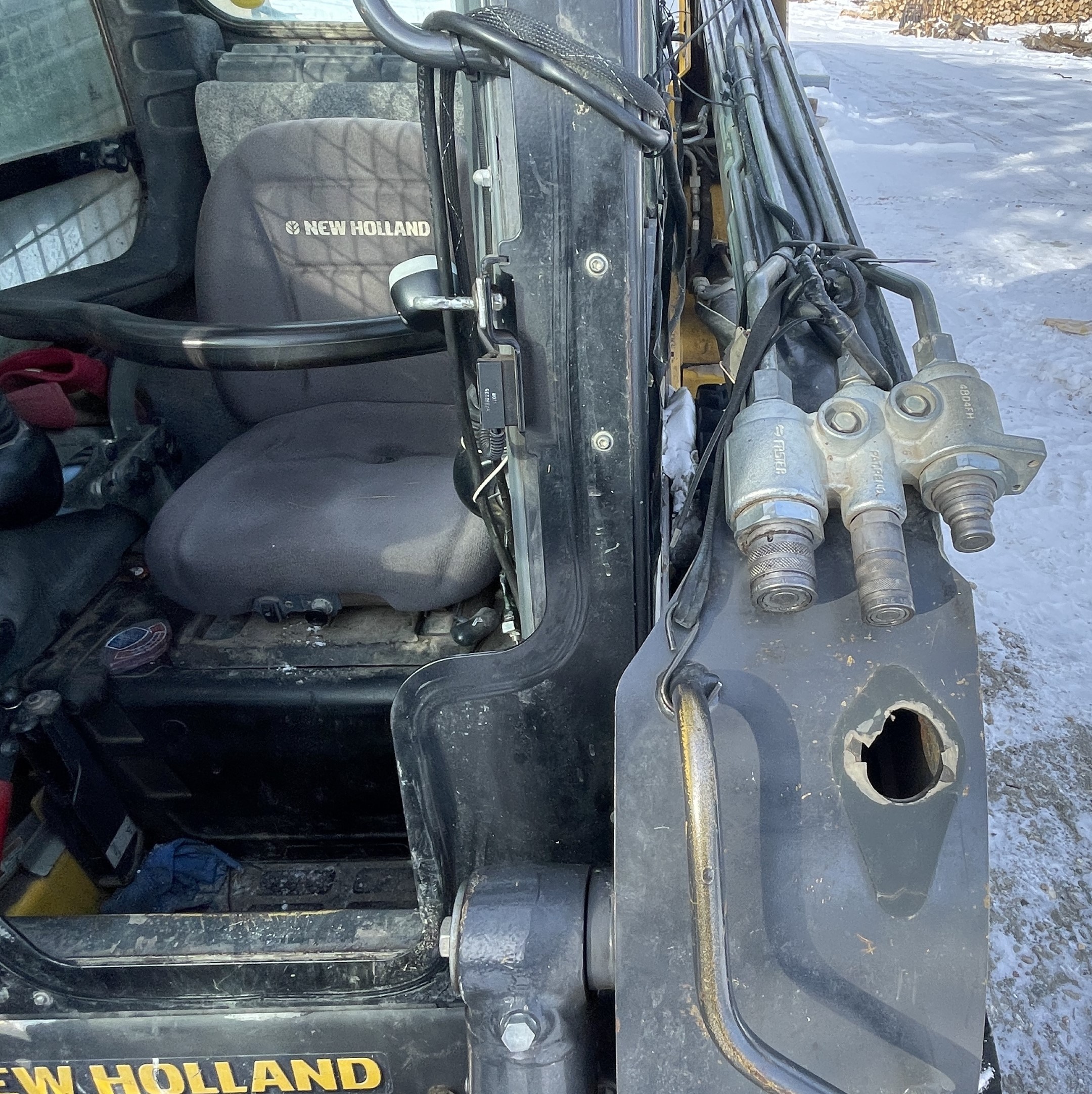 2012 New Holland C227 Compact Track Loader