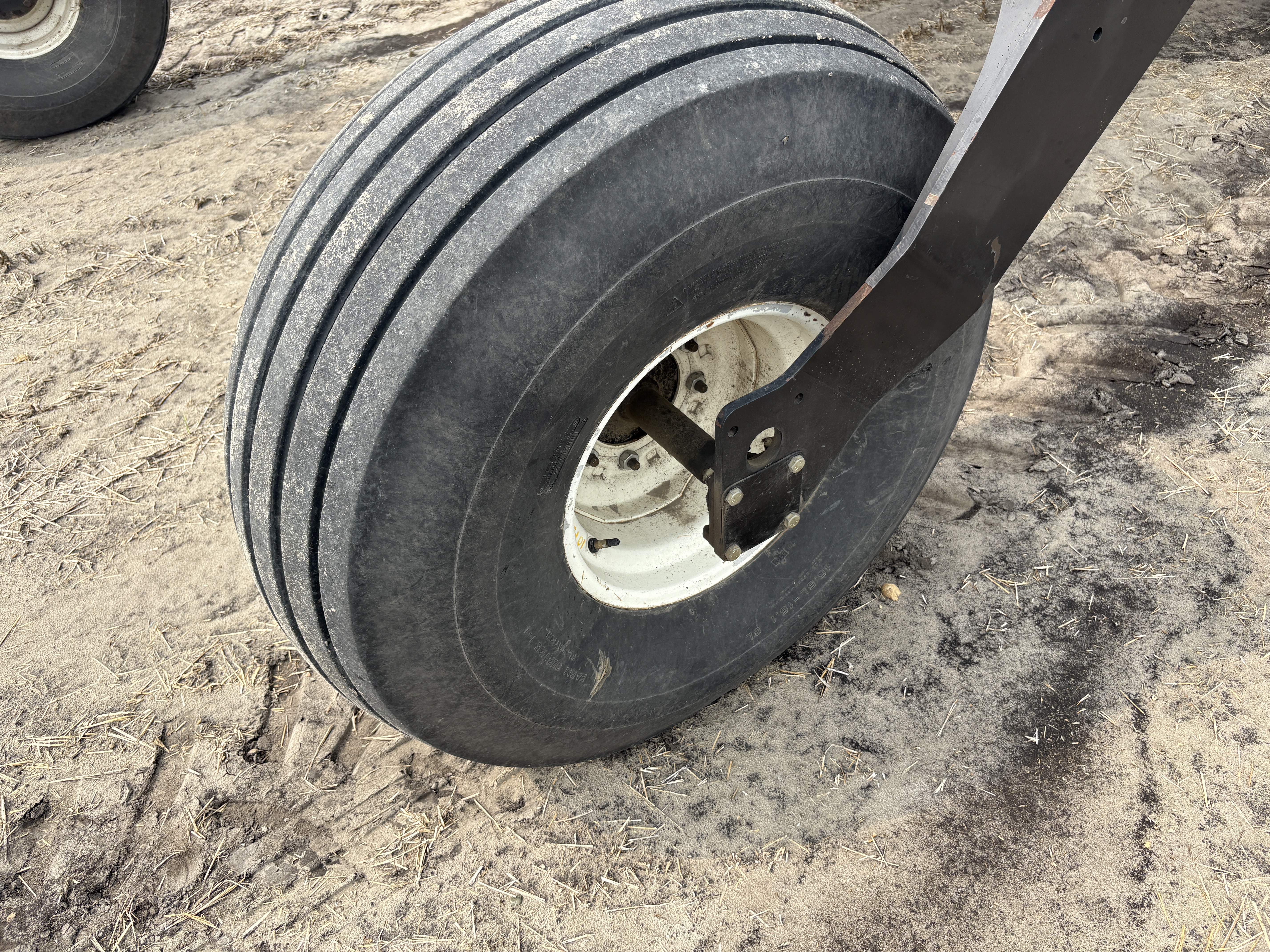 2009 MacDon M150 Windrower