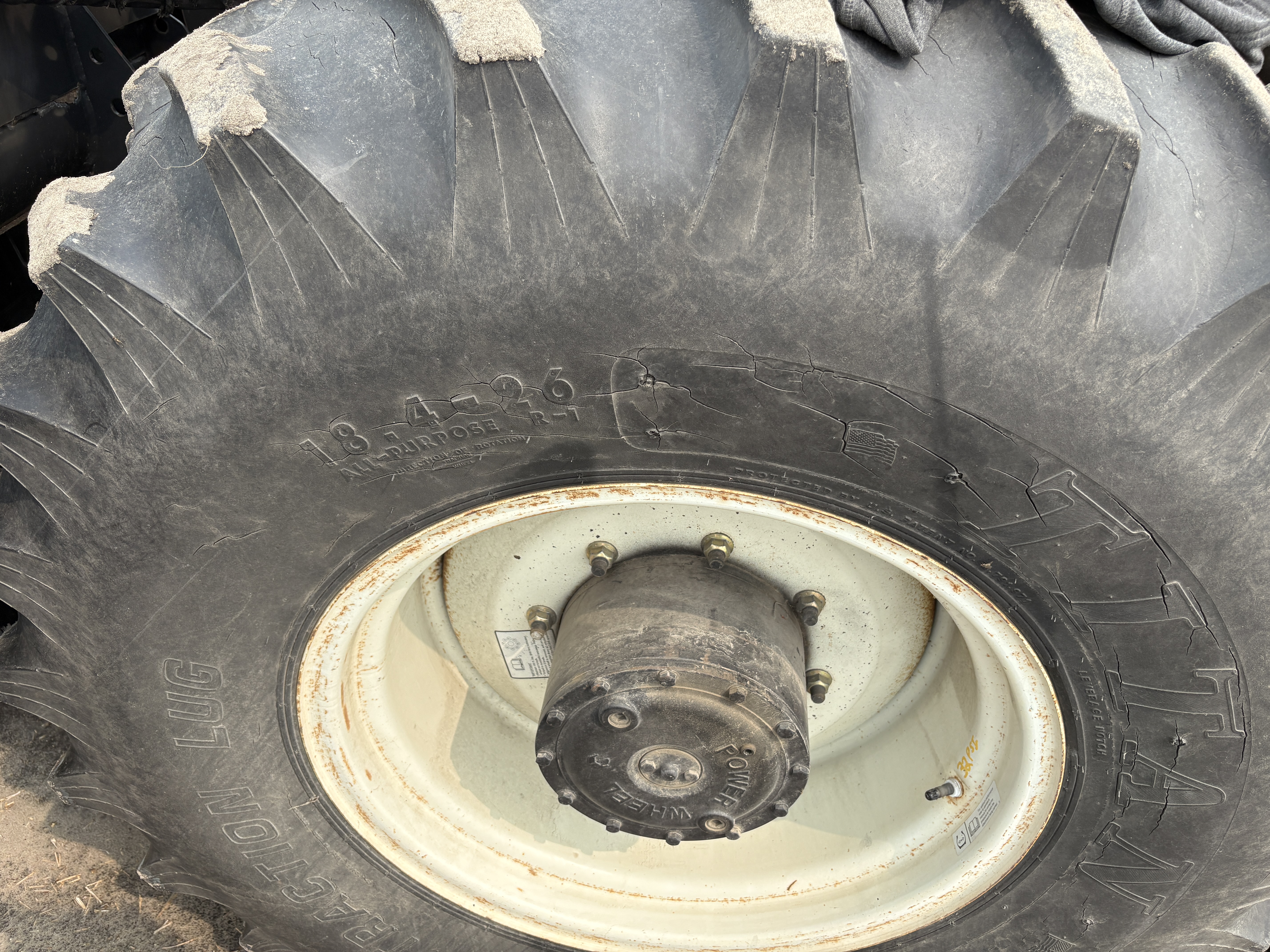 2009 MacDon M150 Windrower