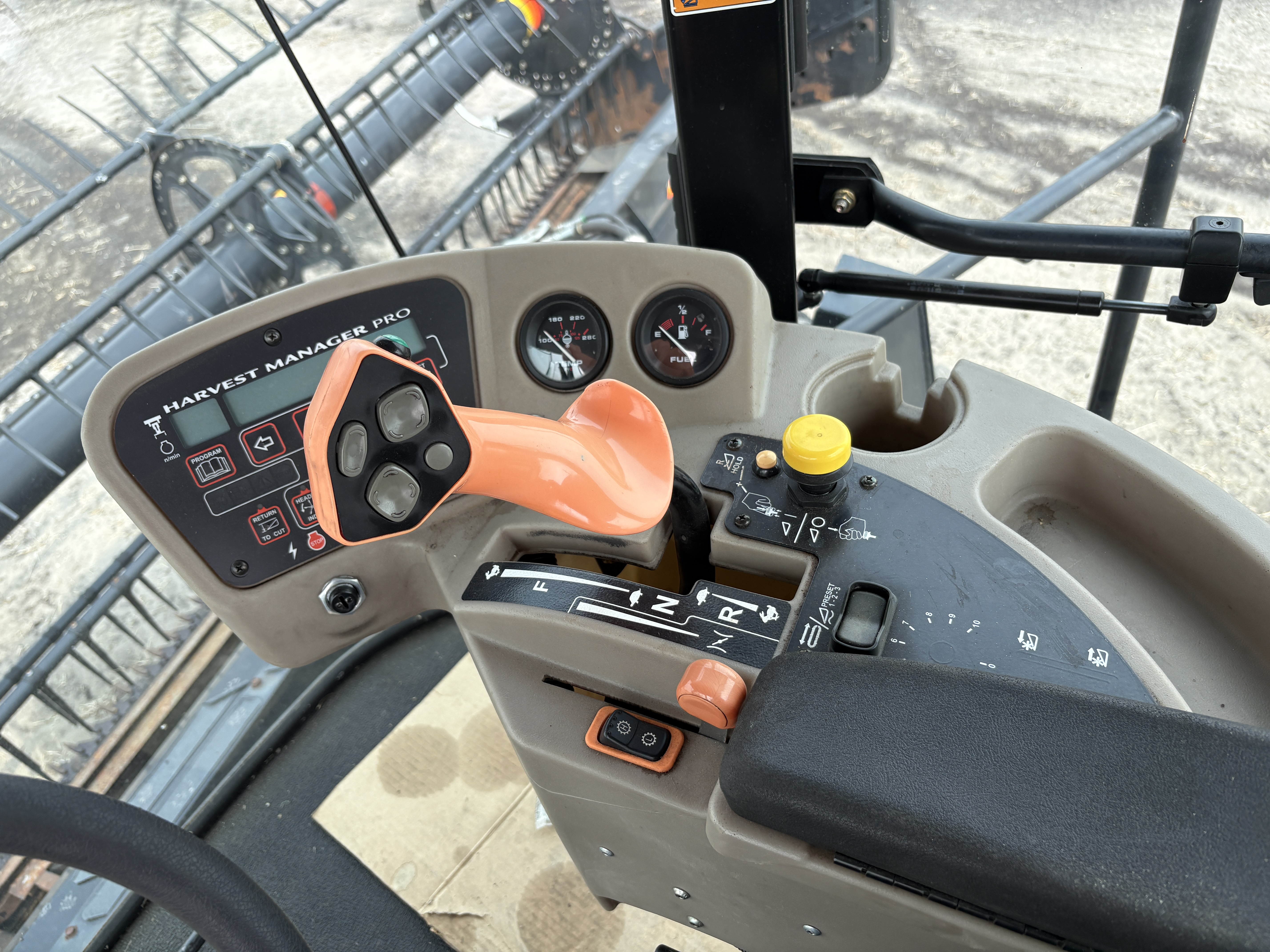 2009 MacDon M150 Windrower