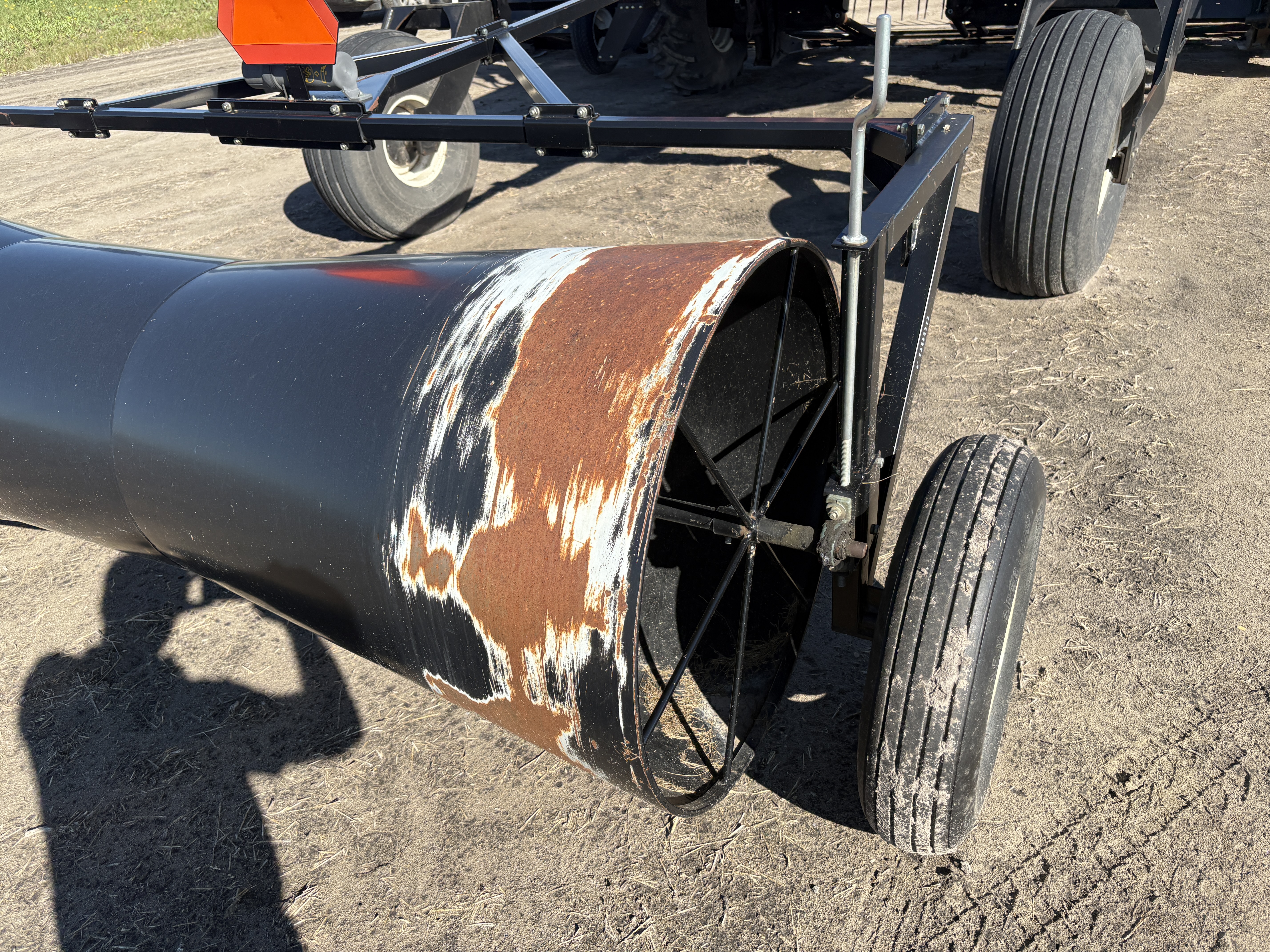 2009 MacDon M150 Windrower