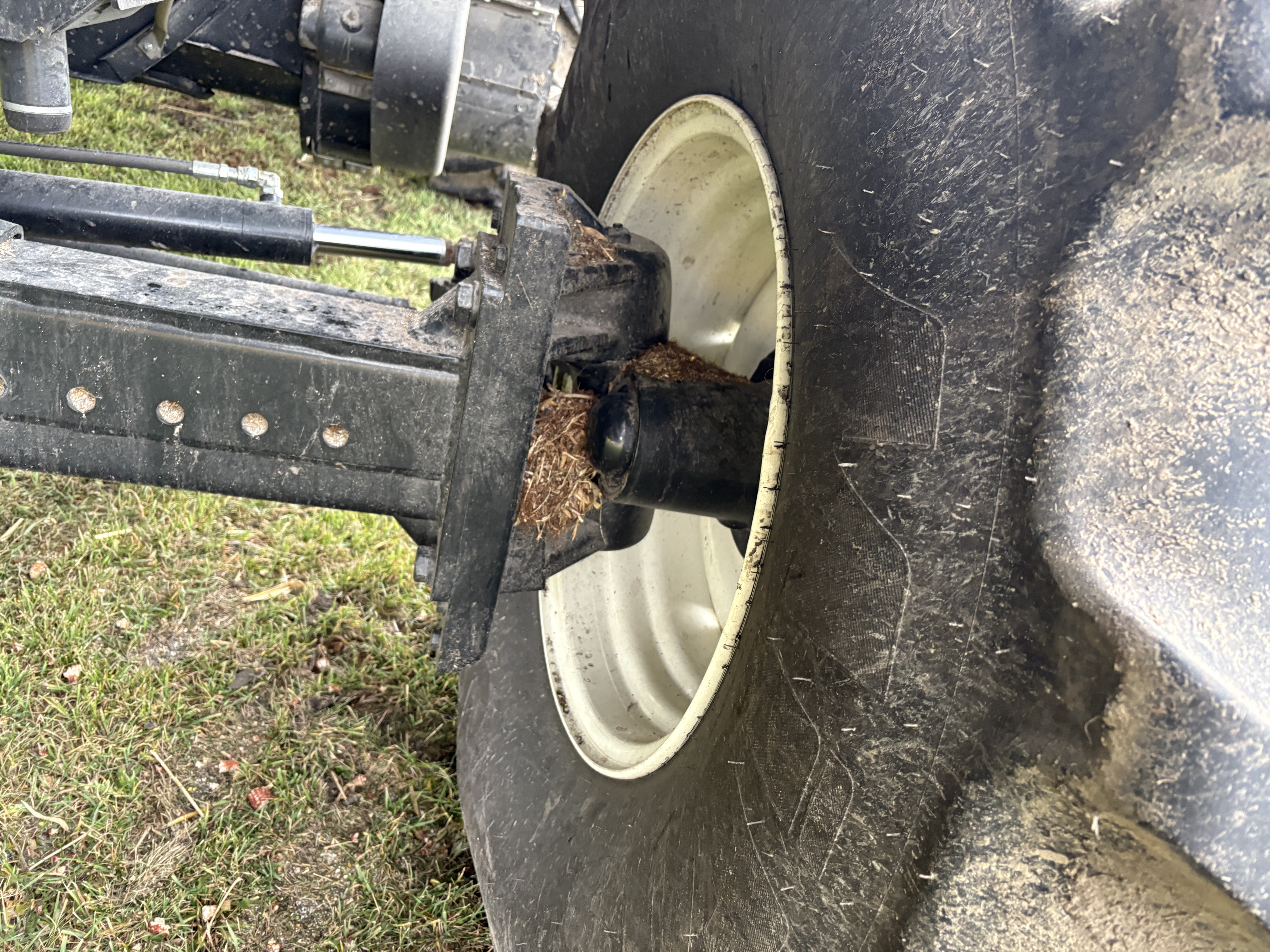 2024 New Holland CX8.80 Combine