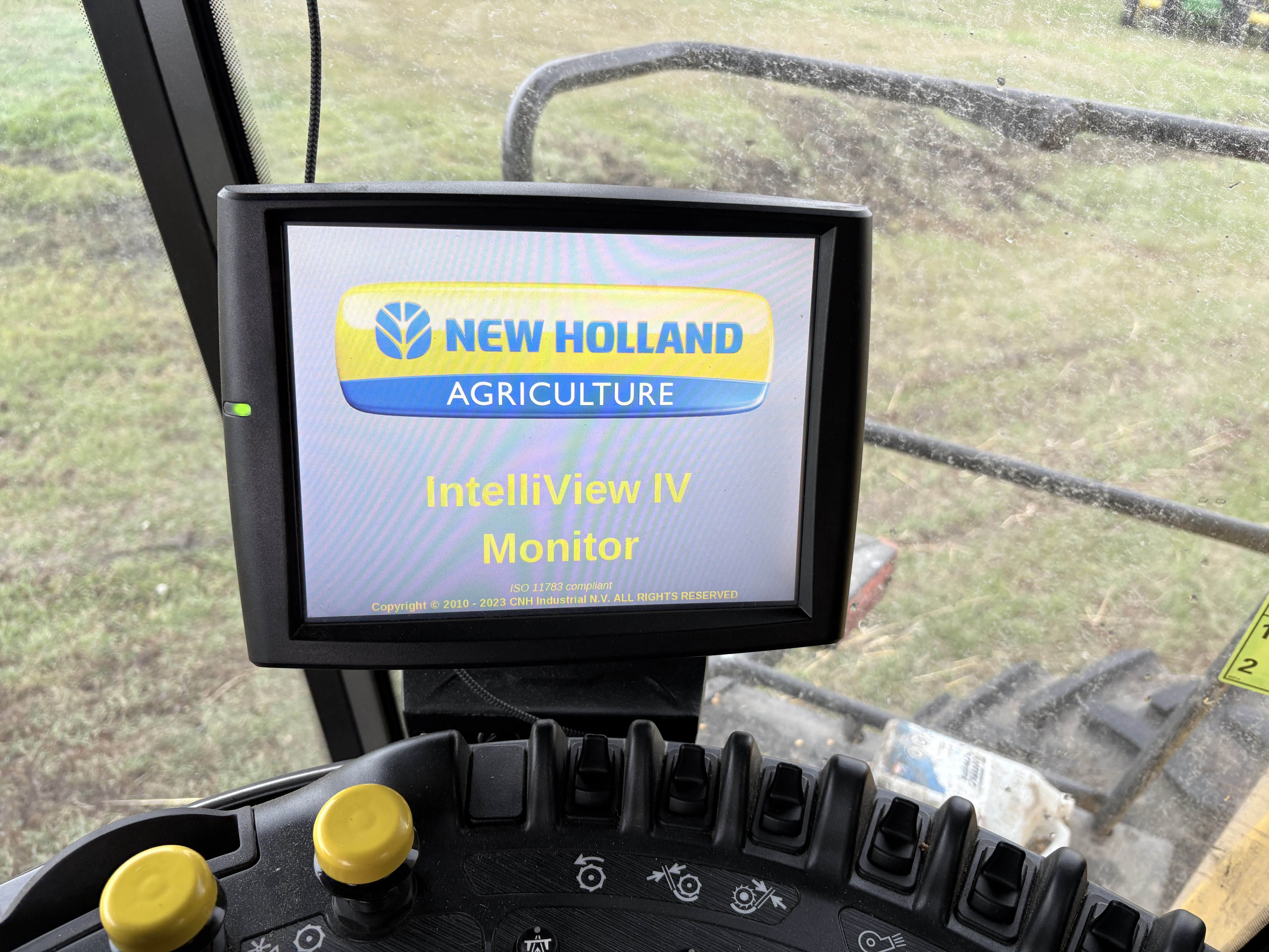 2024 New Holland CX8.80 Combine