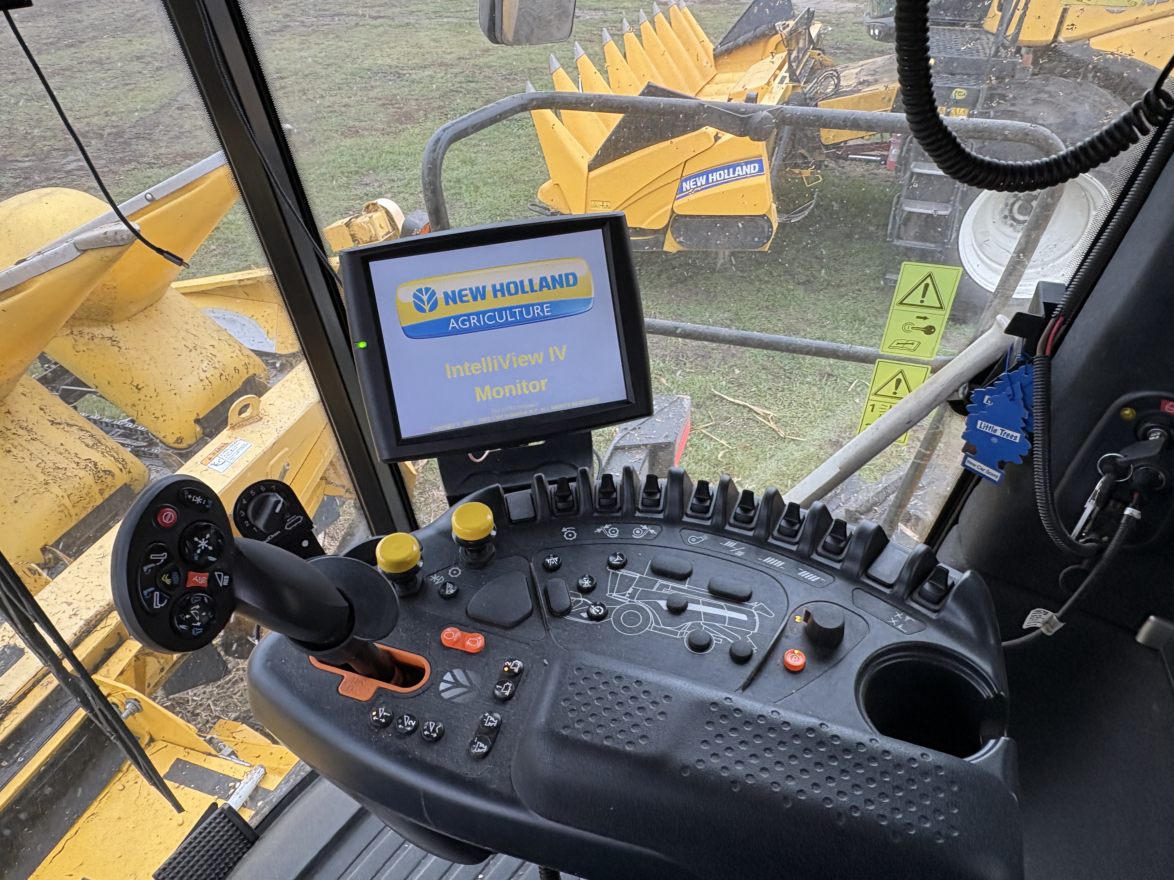 2024 New Holland CX8.80 Combine