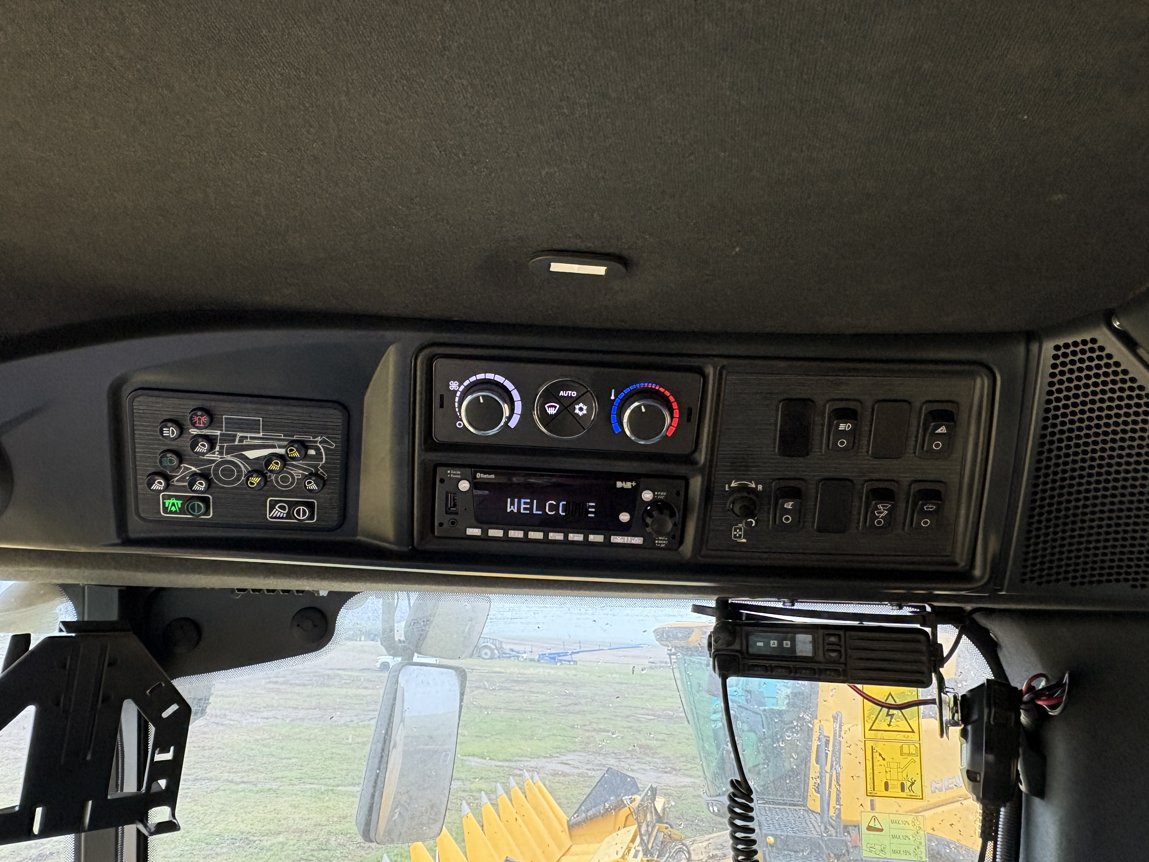 2024 New Holland CX8.80 Combine