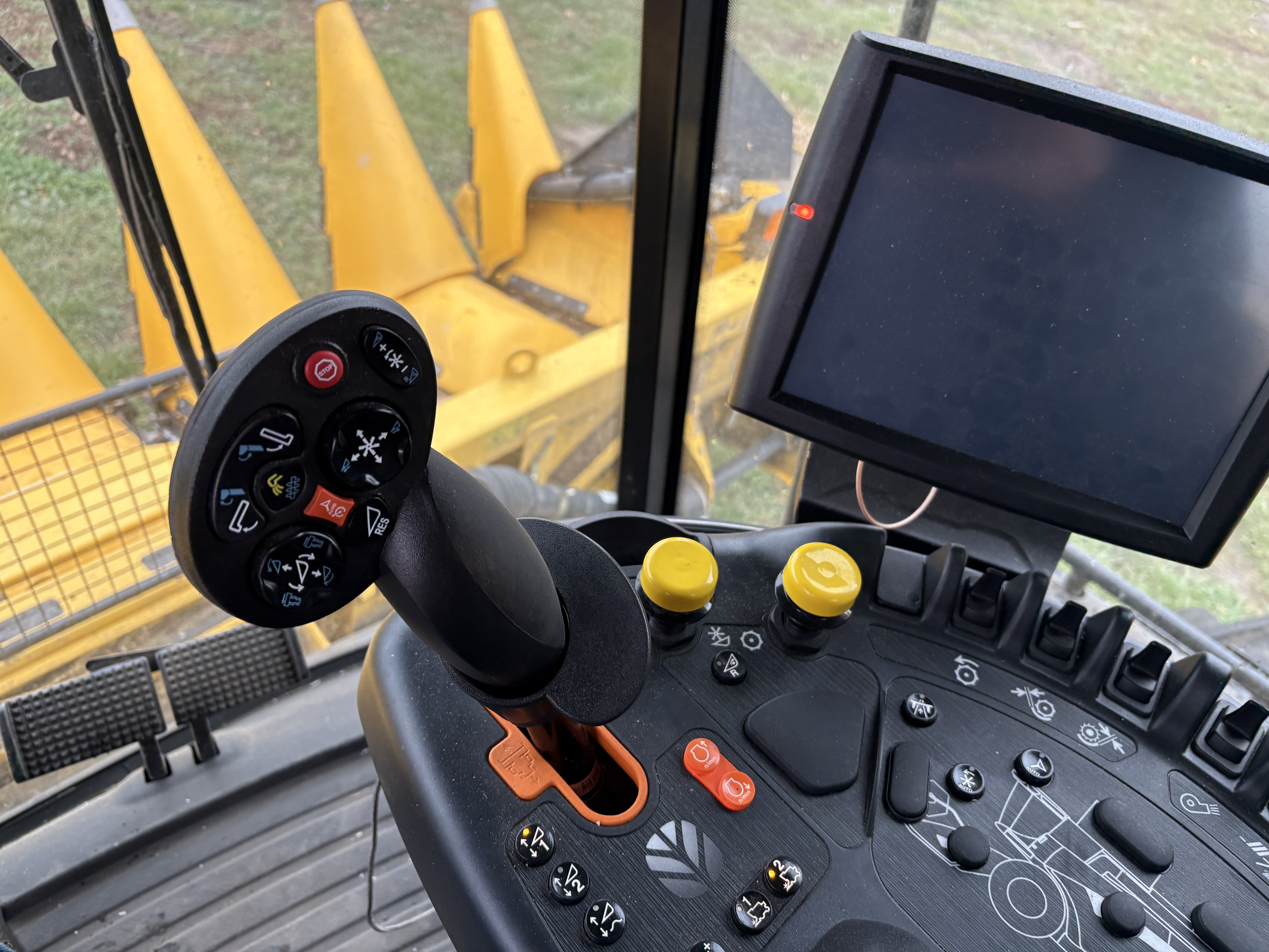 2024 New Holland CX8.80 Combine