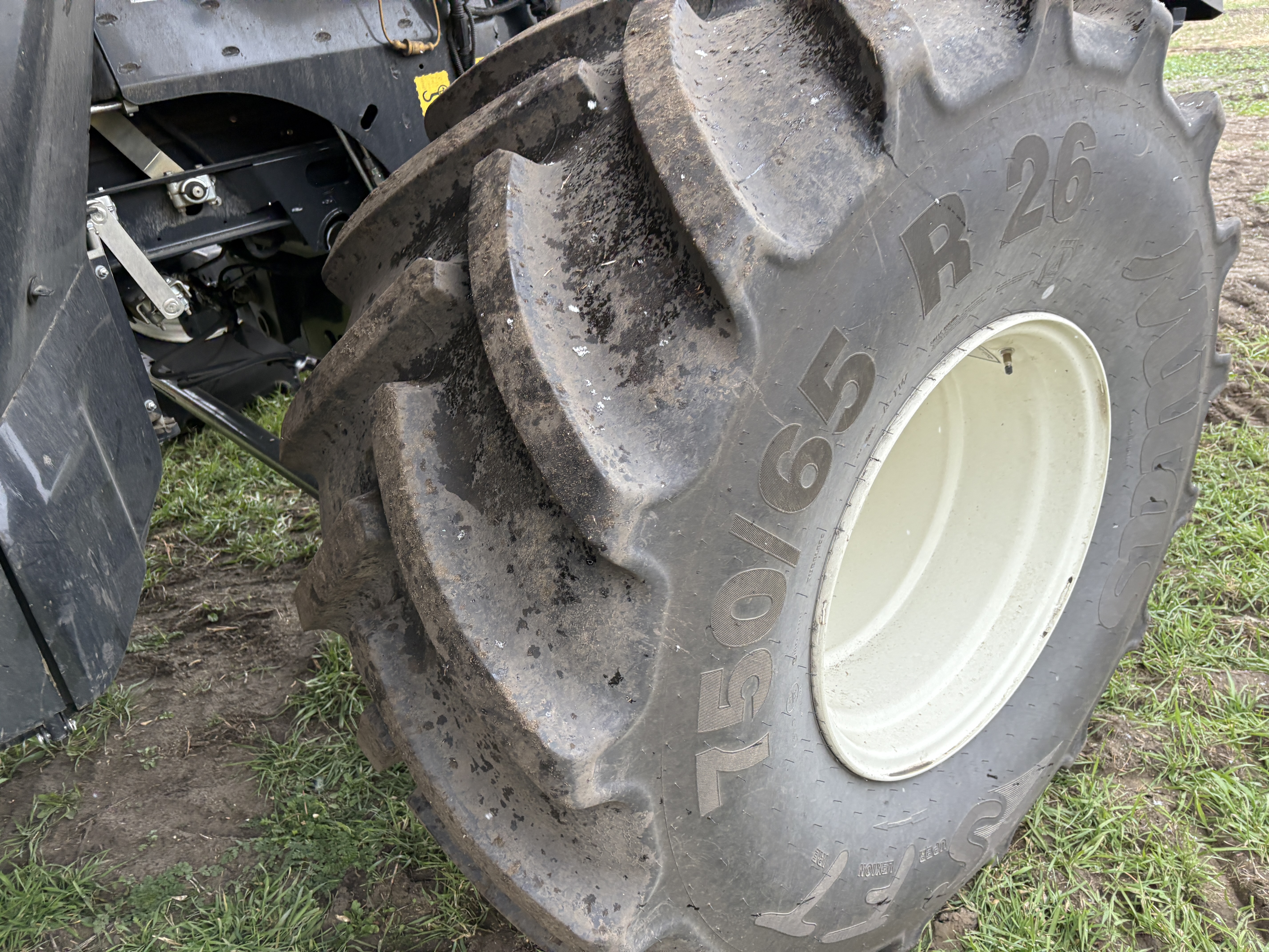 2024 New Holland CX8.80 Combine