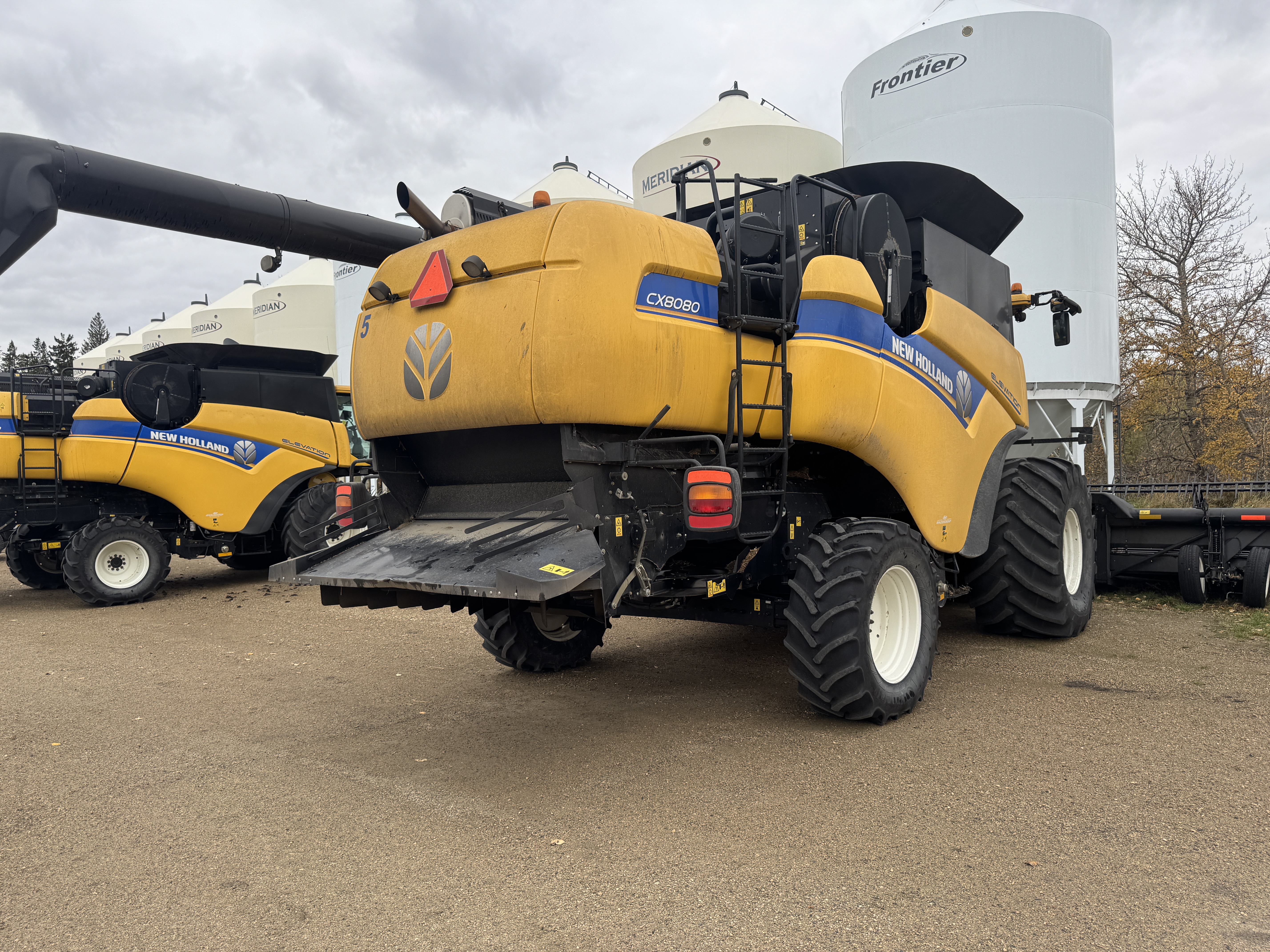 2014 New Holland CX8080 Combine