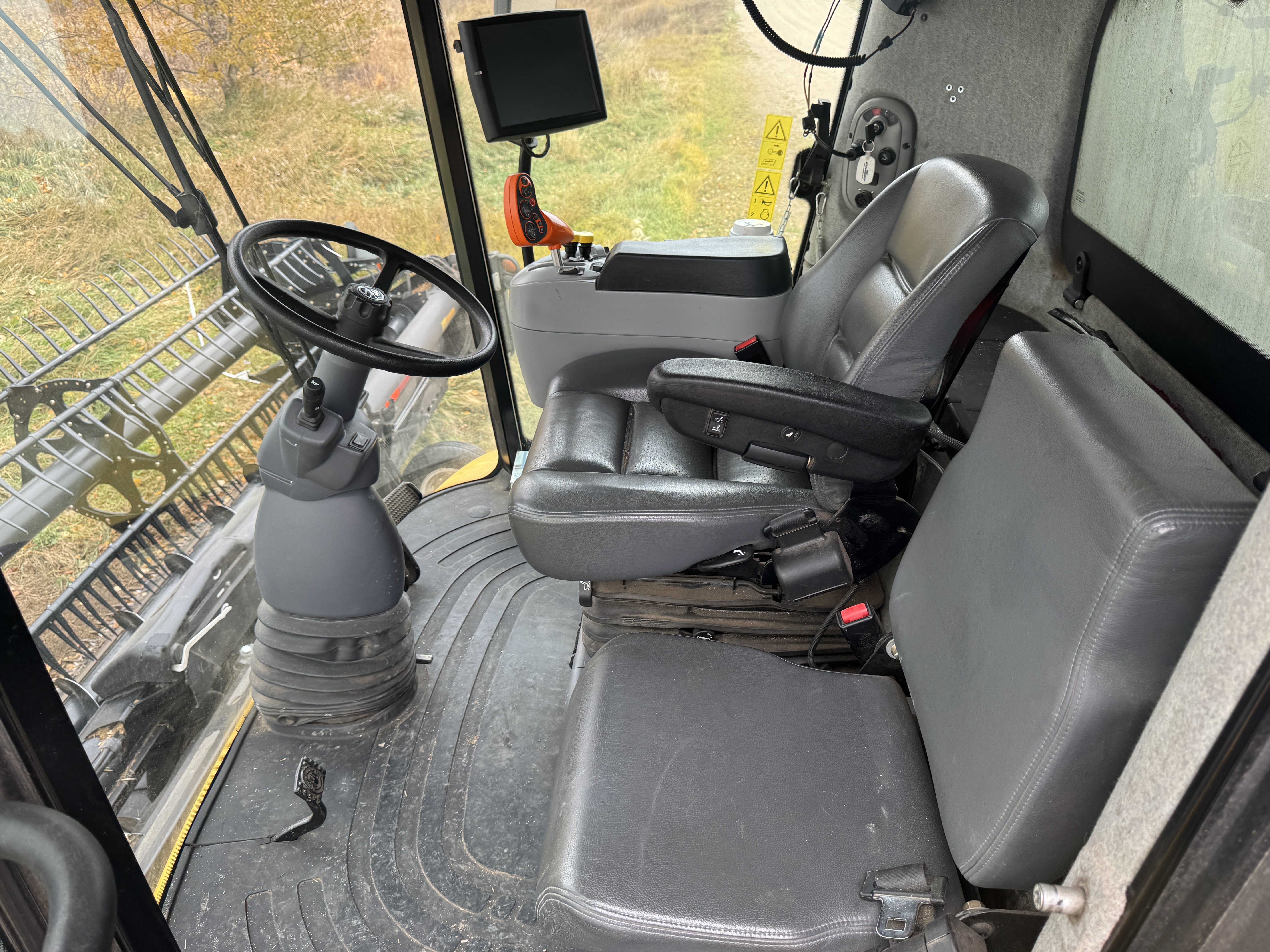 2014 New Holland CX8080 Combine