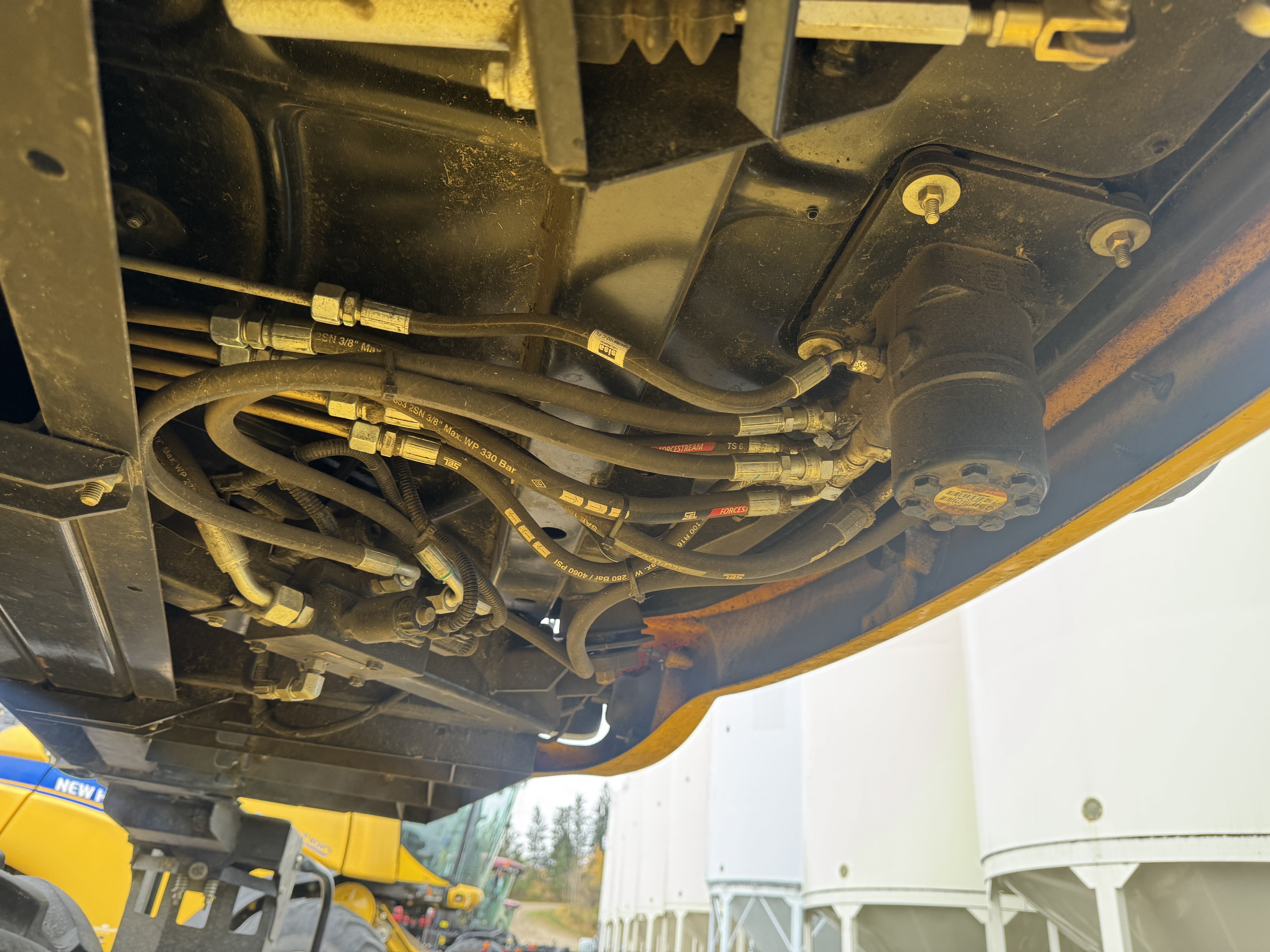 2014 New Holland CX8080 Combine