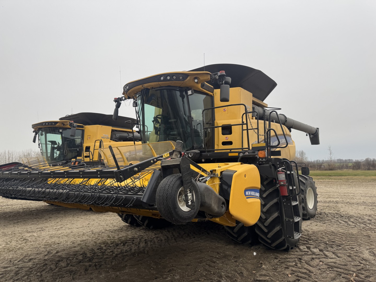 2023 New Holland CR8.90Z Combine