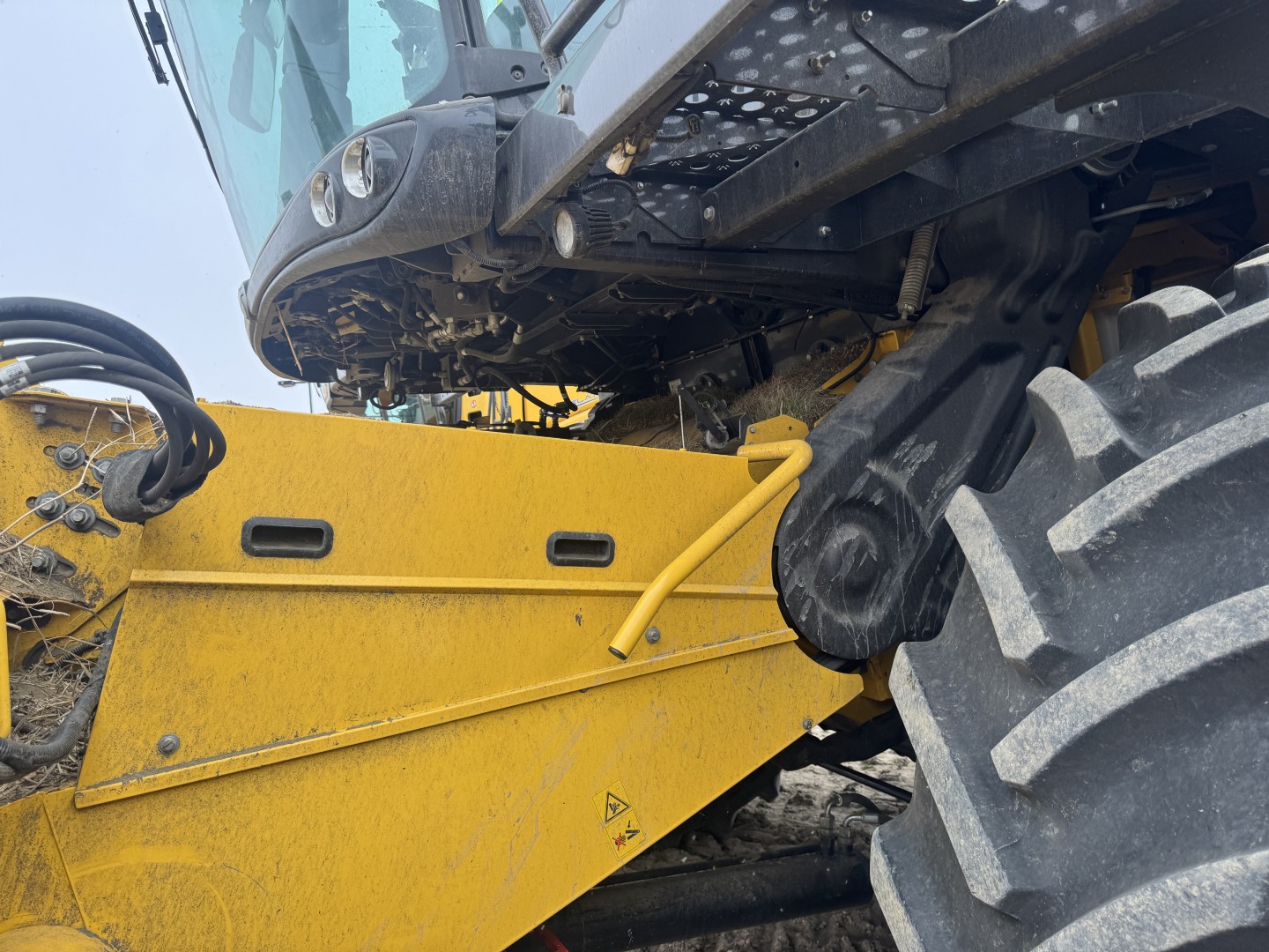 2023 New Holland CR8.90Z Combine