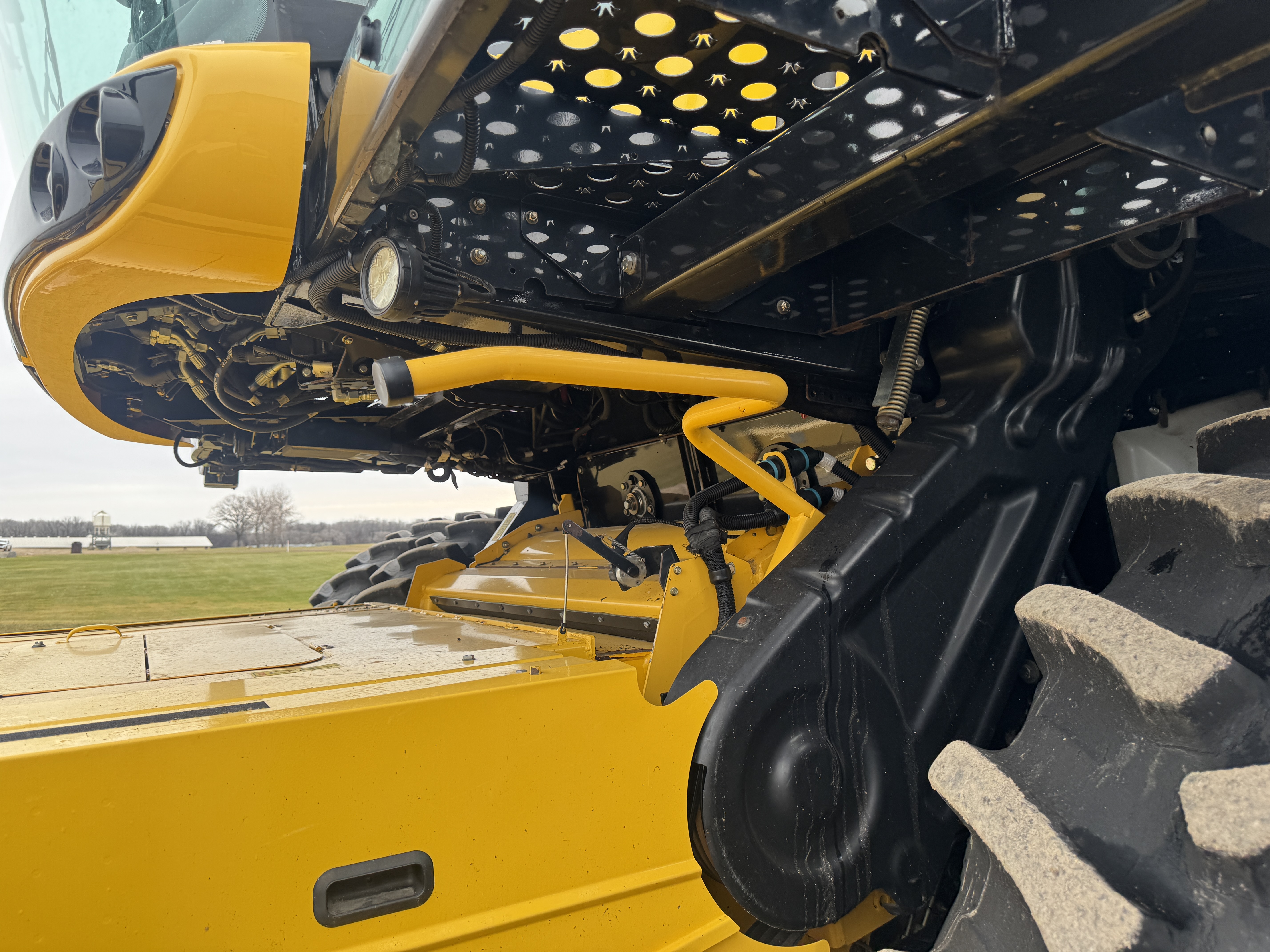 2016 New Holland CR8.90 Combine