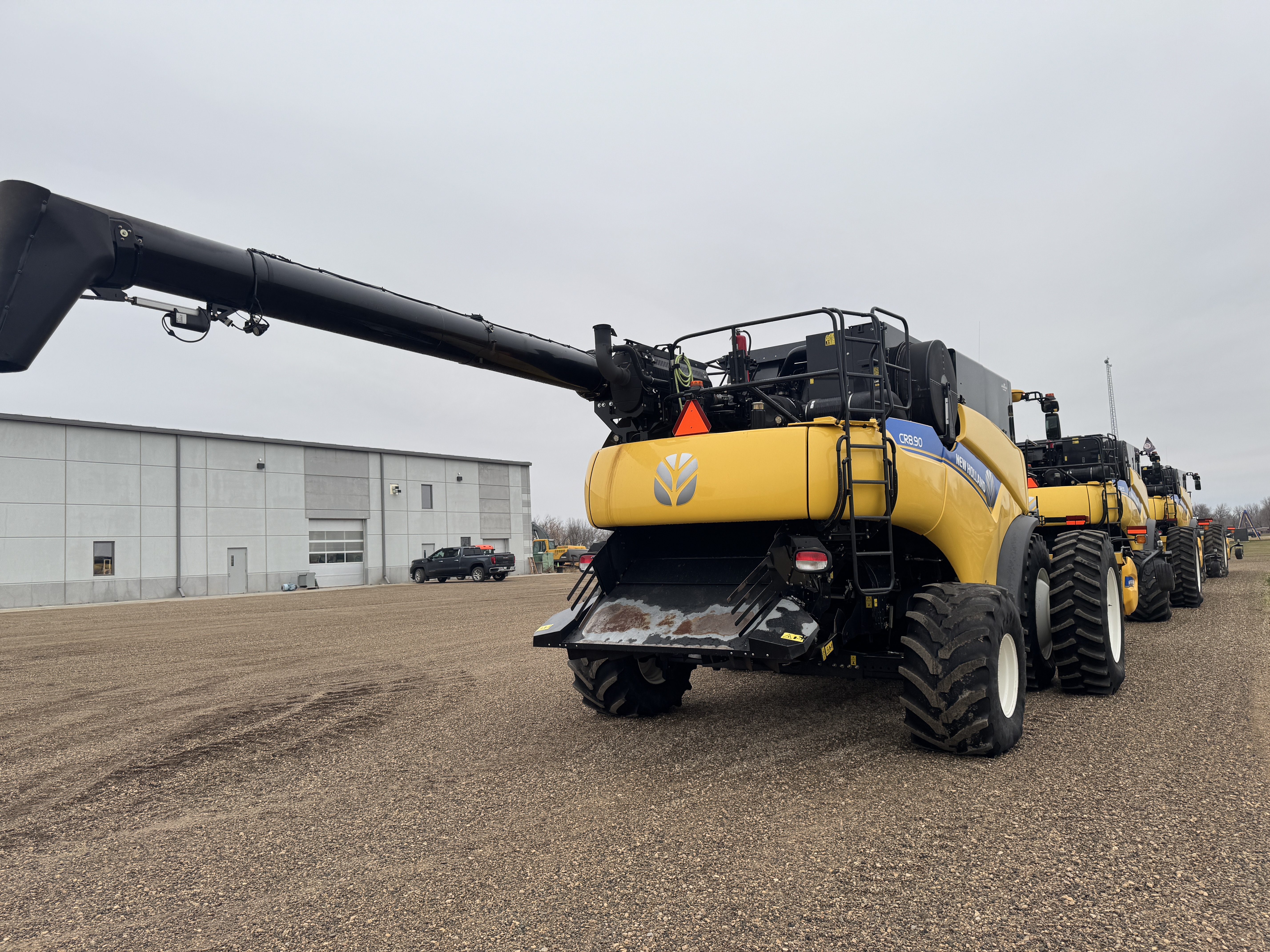 2016 New Holland CR8.90 Combine