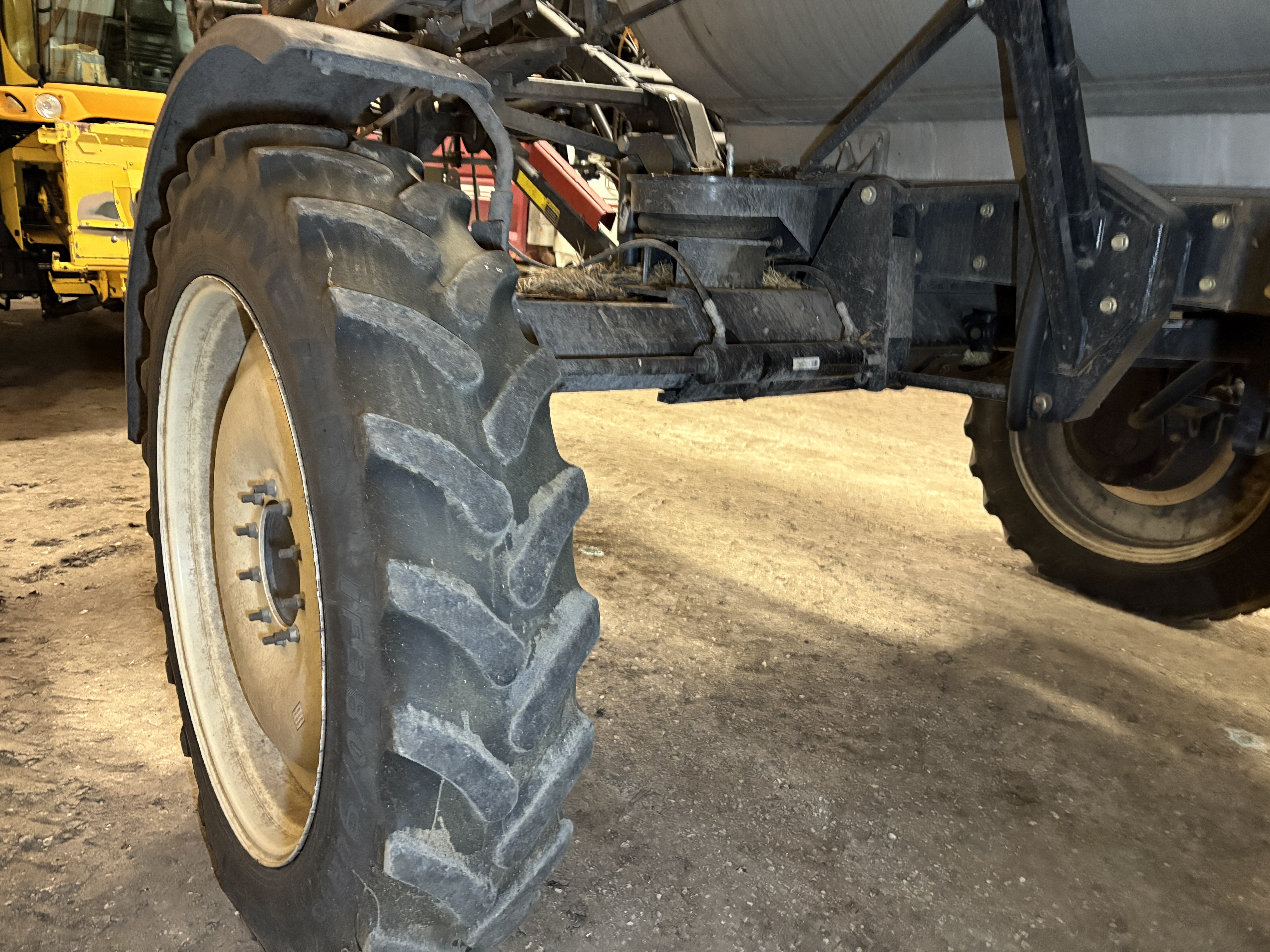 2015 Versatile SX280 Sprayer/High Clearance