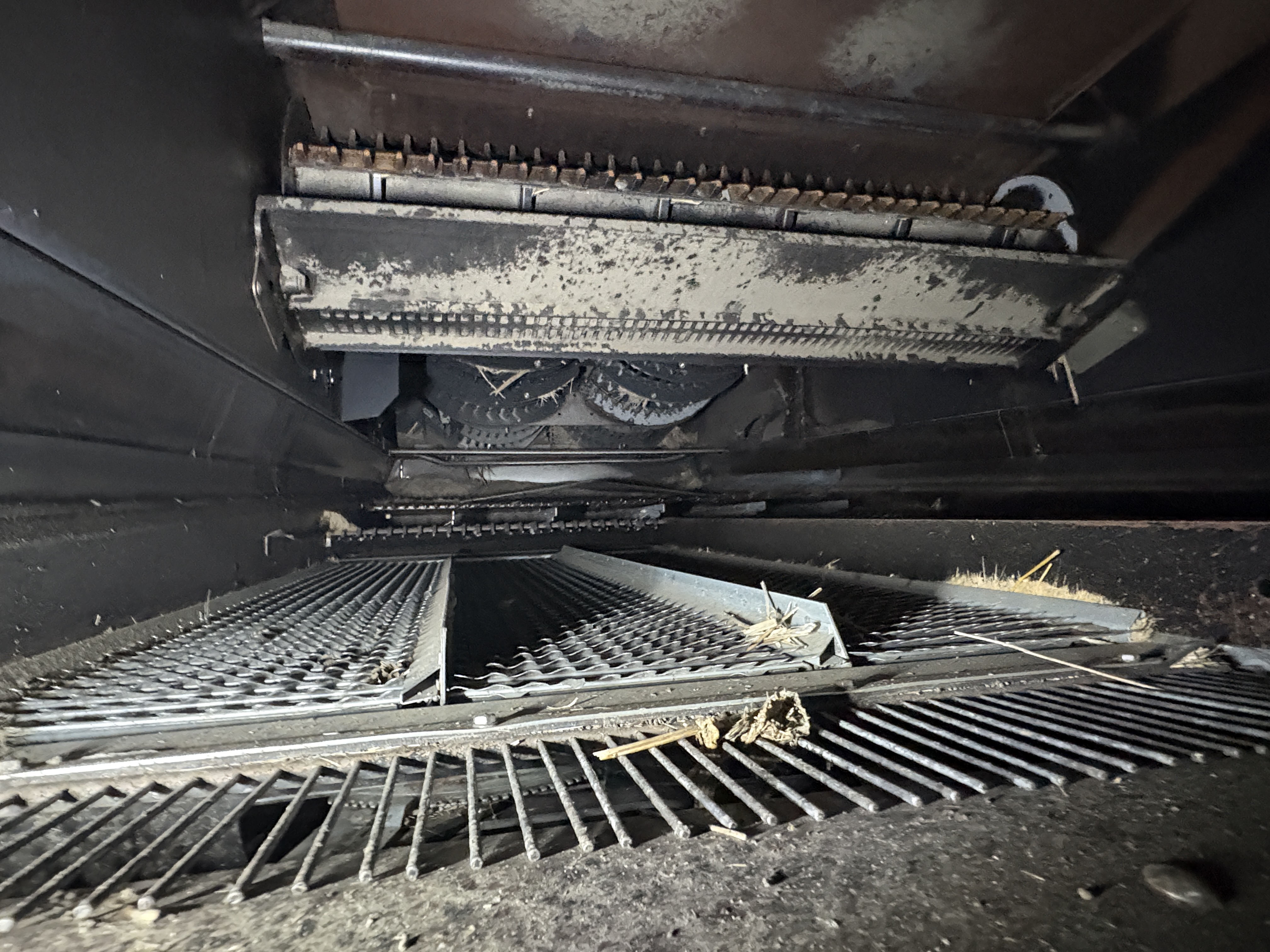 2010 New Holland CR9080 Combine