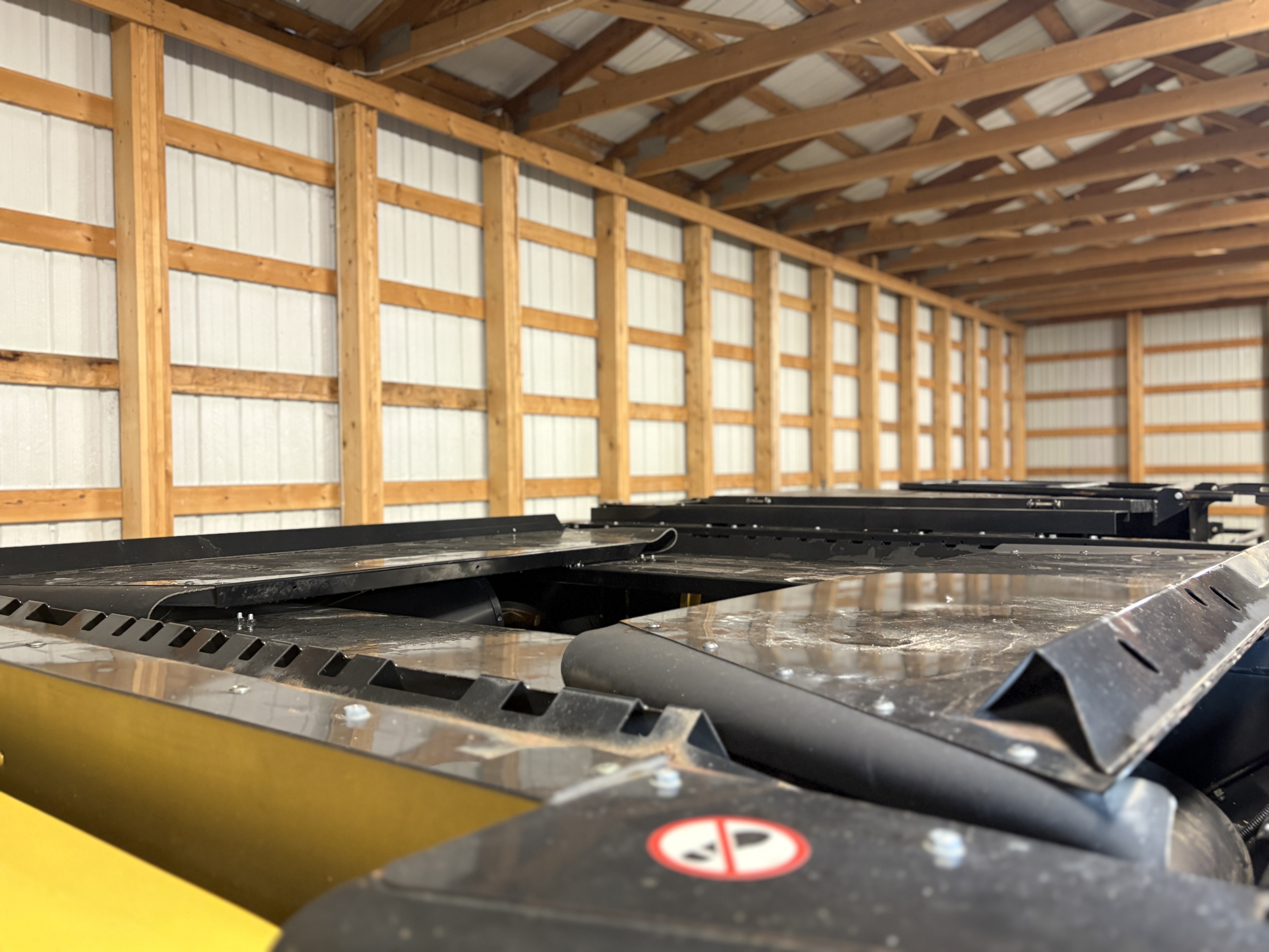 2010 New Holland CR9080 Combine