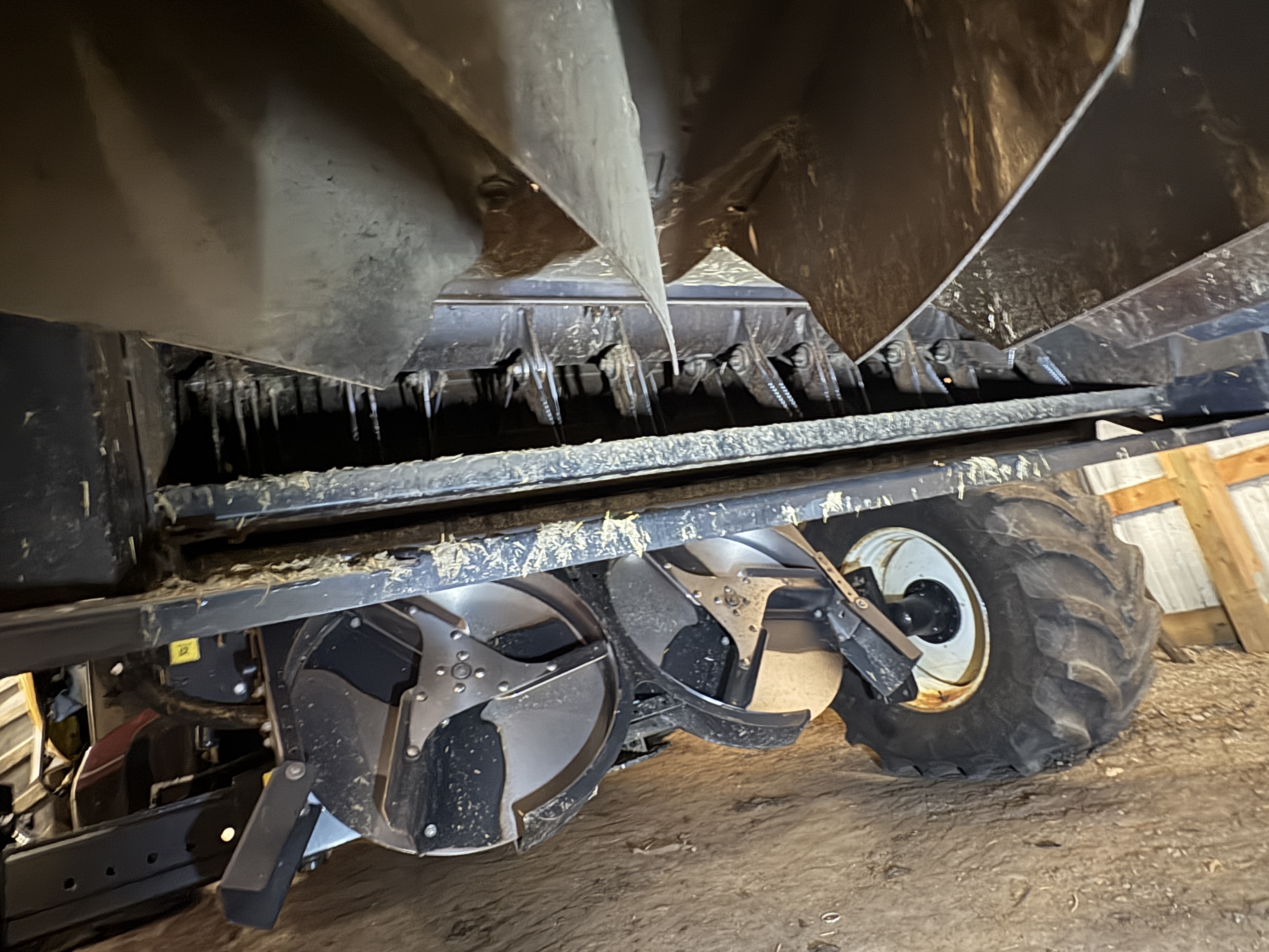 2010 New Holland CR9080 Combine