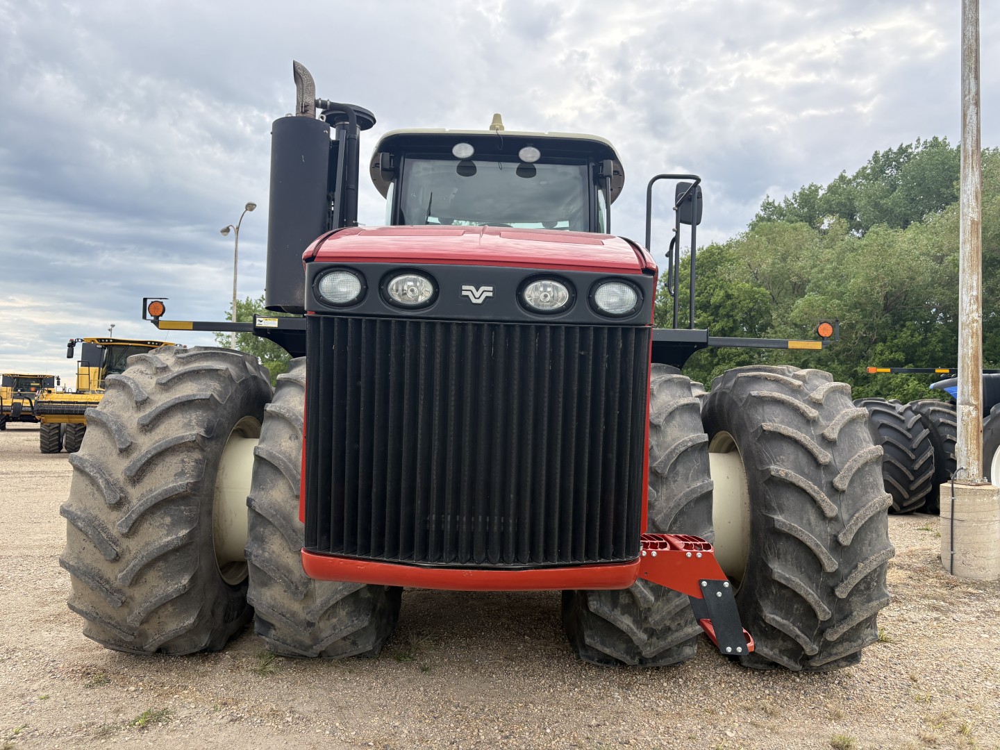 2015 Versatile 400T4 Tractor 4WD