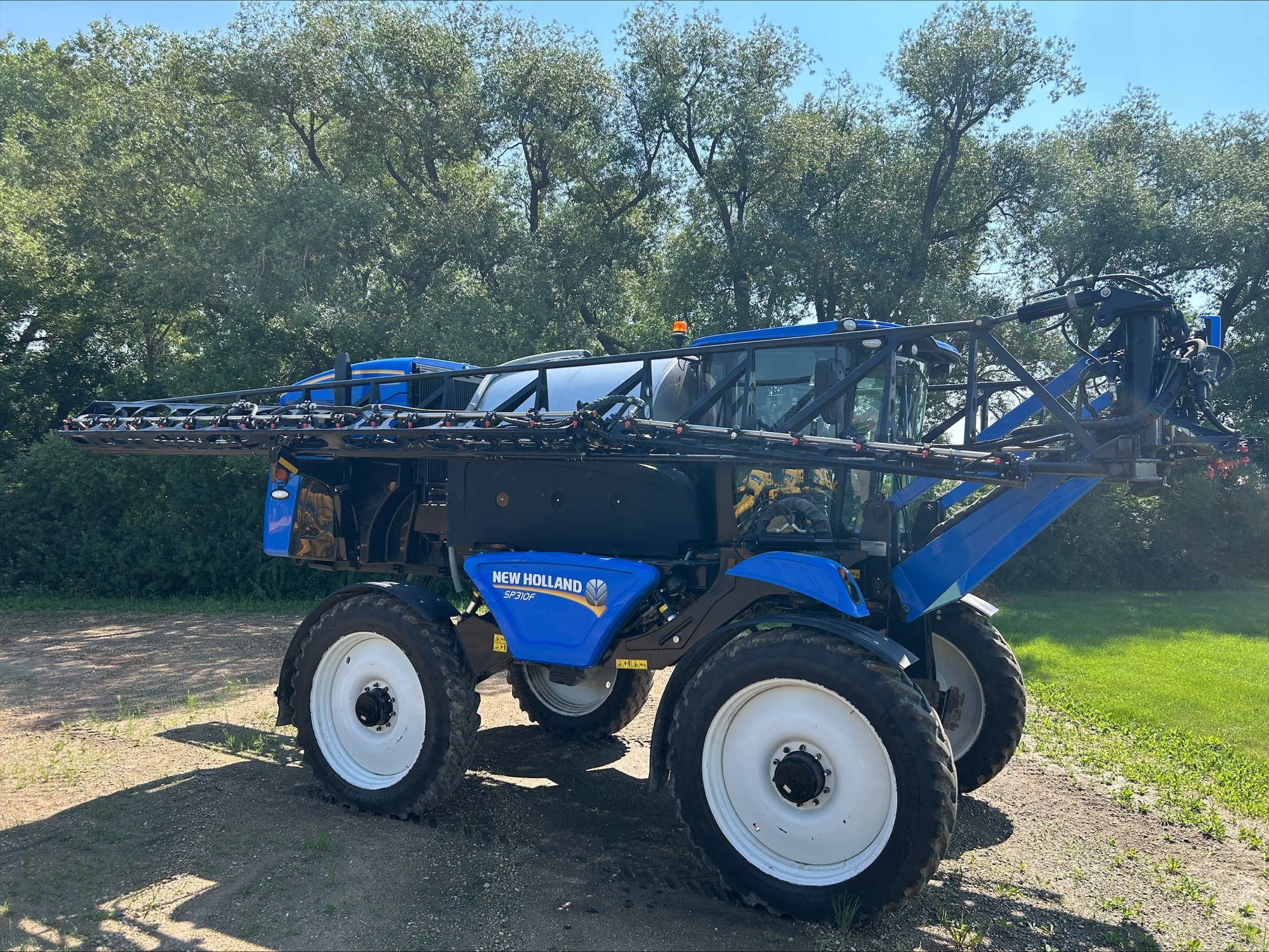 2021 New Holland SP.310F Sprayer/High Clearance