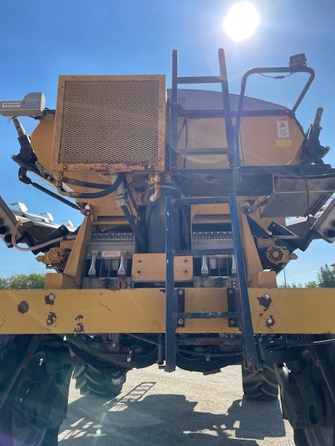 2017 RoGator RG1300B Floater