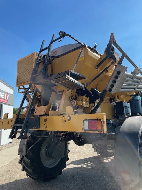 2017 RoGator RG1300B Floater