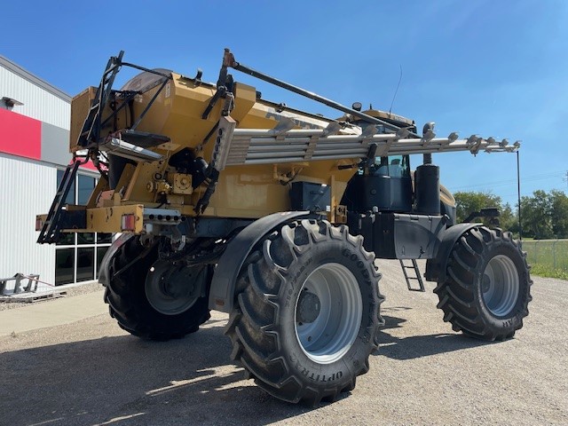 2017 RoGator RG1300B Floater