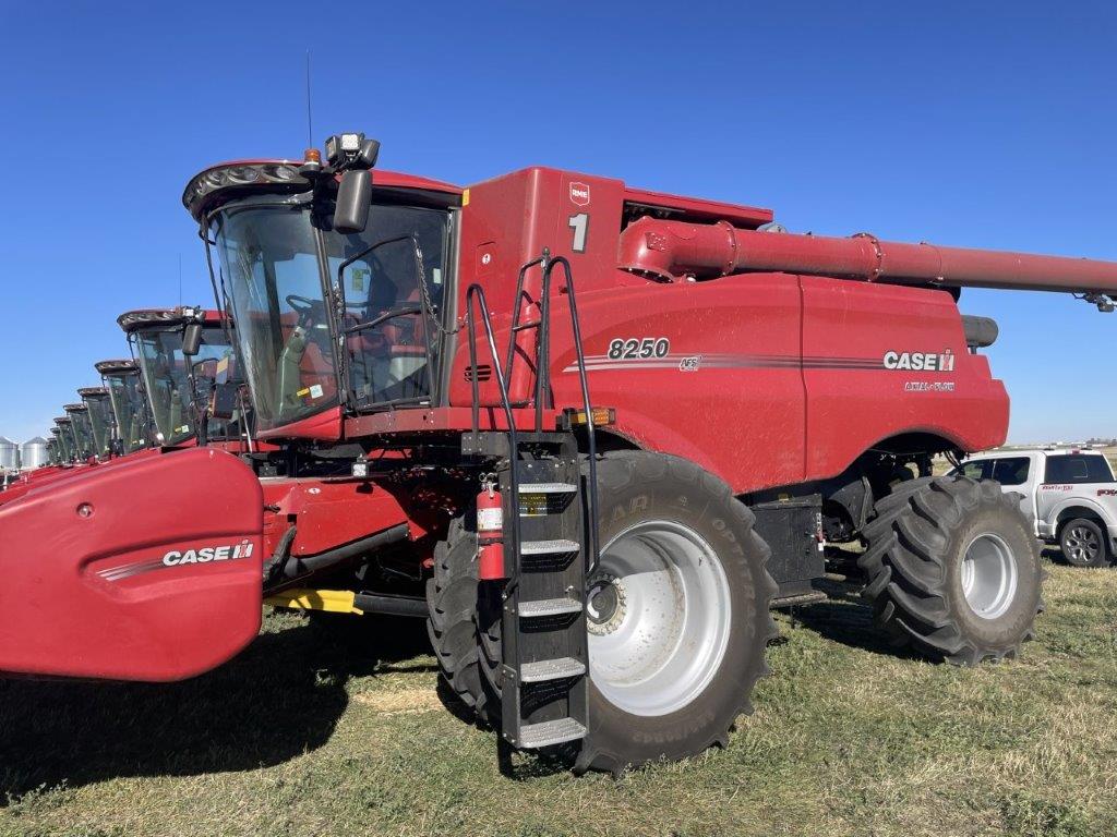 2024 Case 8250 Combine