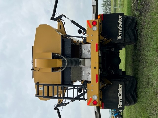 2021 TerraGator TG8400C Floater