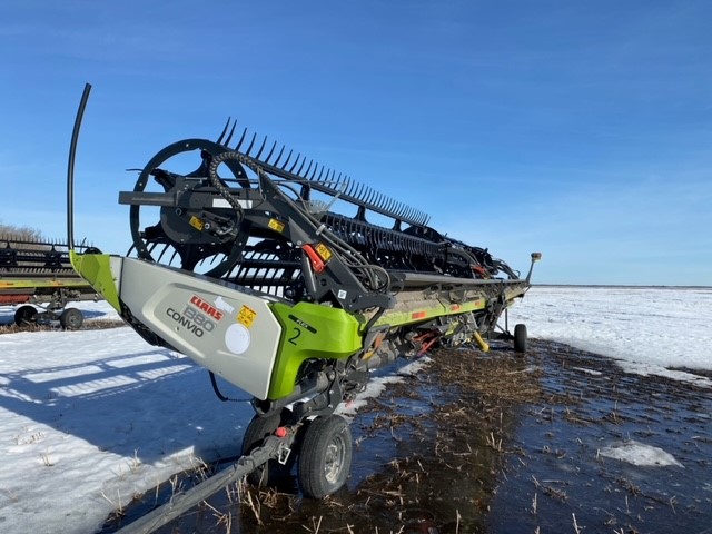 2021 CLAAS Convio Flex 1380 Header Combine