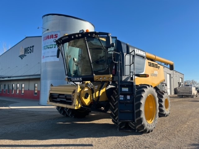 2017 CLAAS 670 Combine