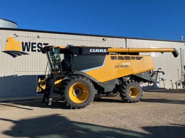 2017 CLAAS 670 Combine