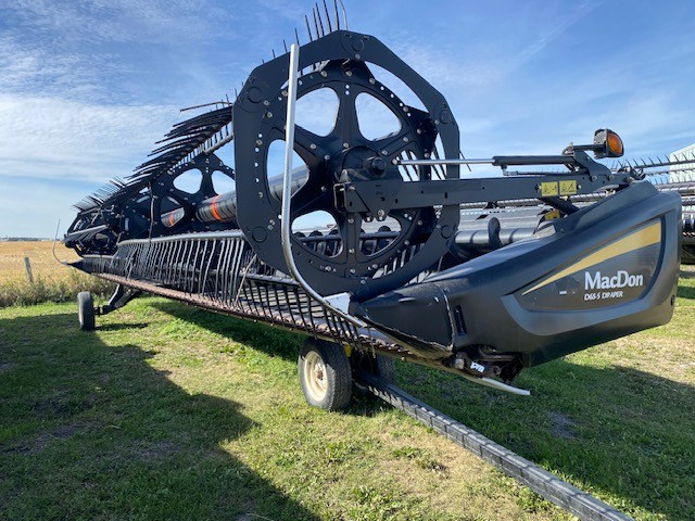 2013 MacDon D65-35 Lexion Header Combine