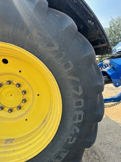 2018 John Deere 7310R Tractor