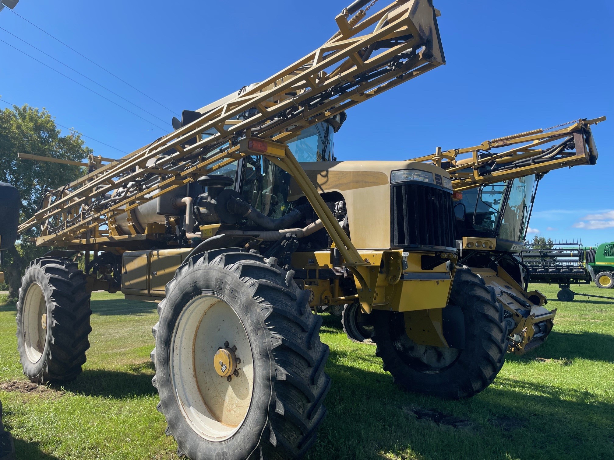 2003 RoGator 864 Sprayer/High Clearance