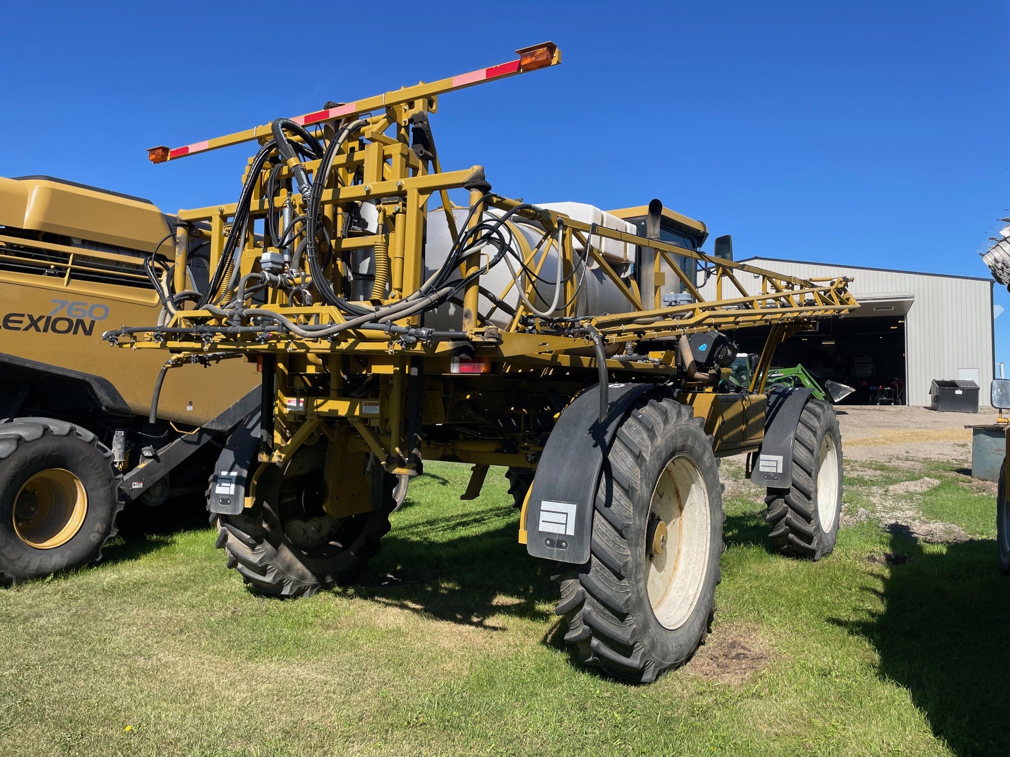 2003 RoGator 864 Sprayer/High Clearance