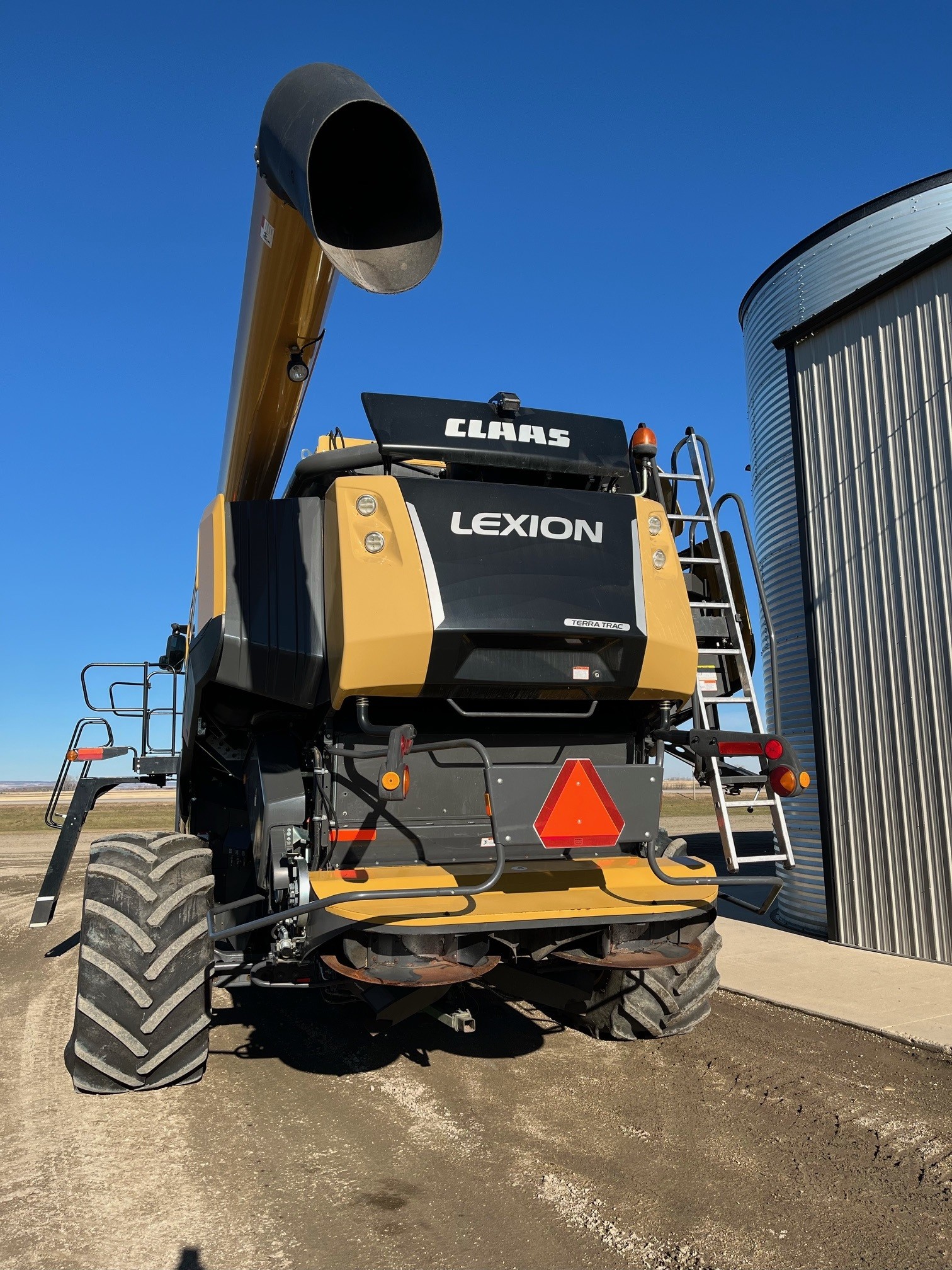 2017 CLAAS 760TT Combine