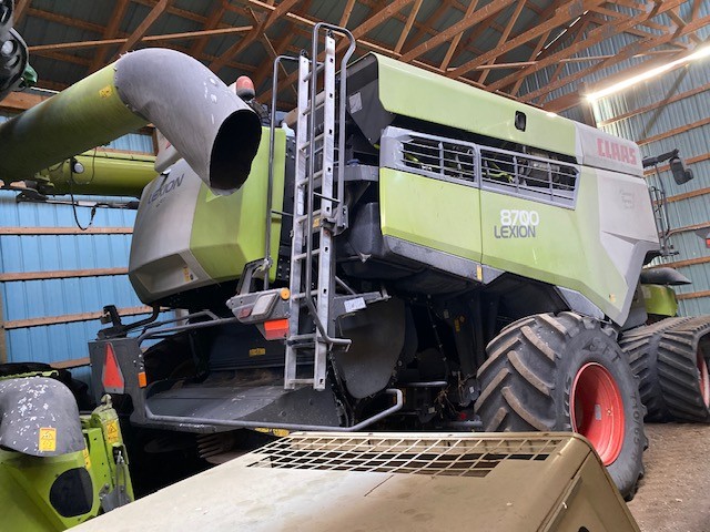 2021 CLAAS 8700TT Combine