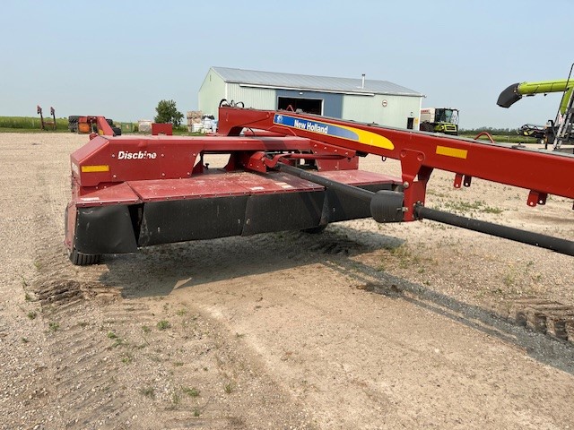 2011 New Holland H7450 Mower Conditioner