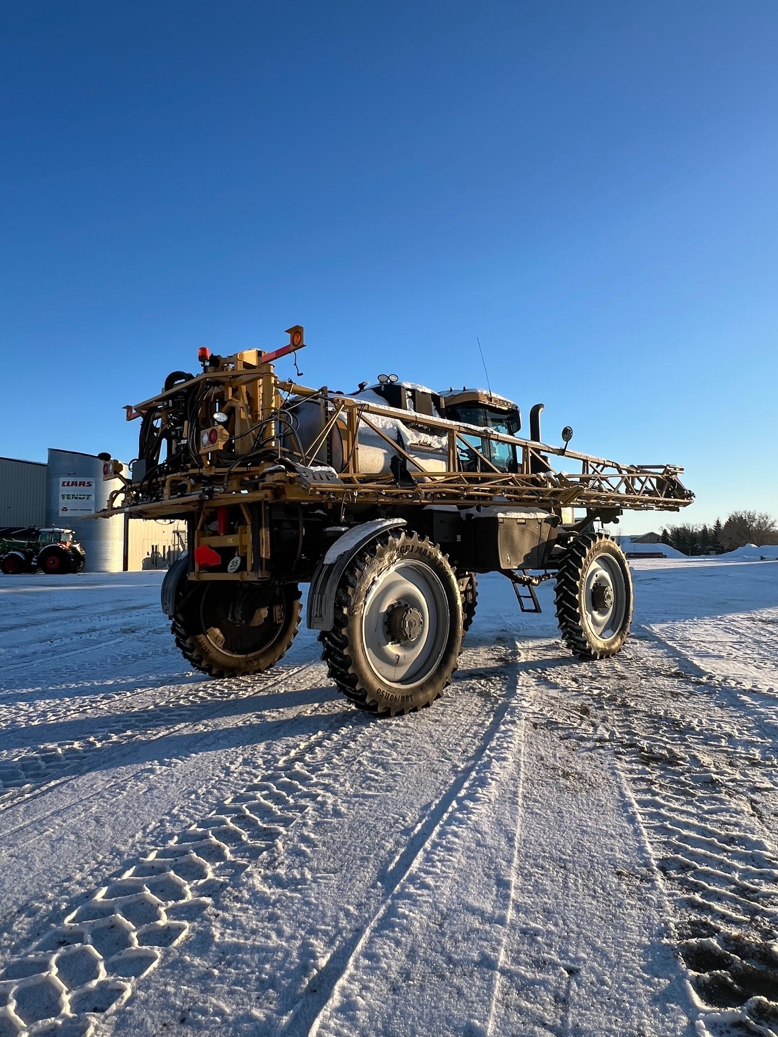 2020 RoGator RG1300C Sprayer/High Clearance