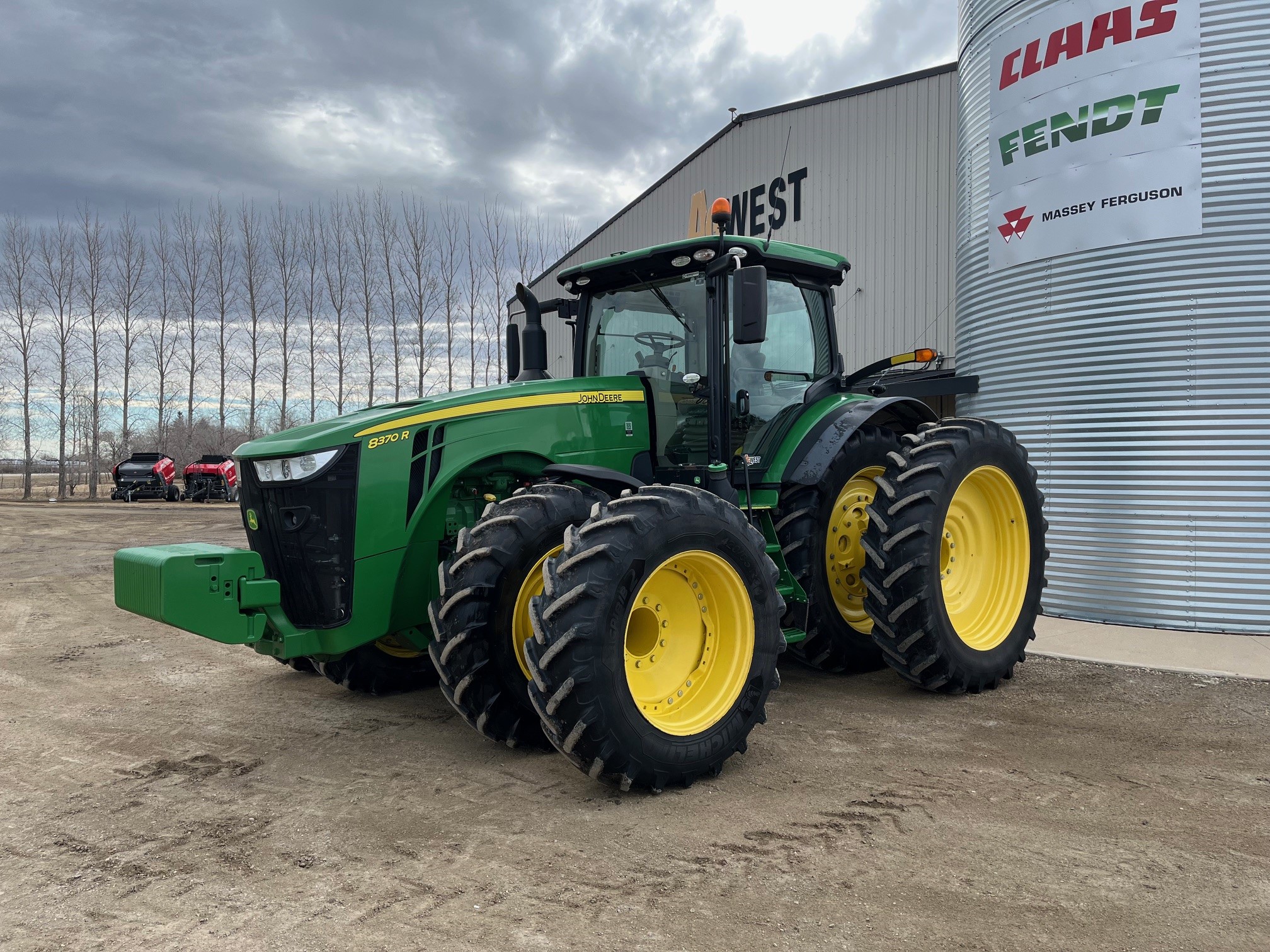 2018 John Deere 8370R Tractor