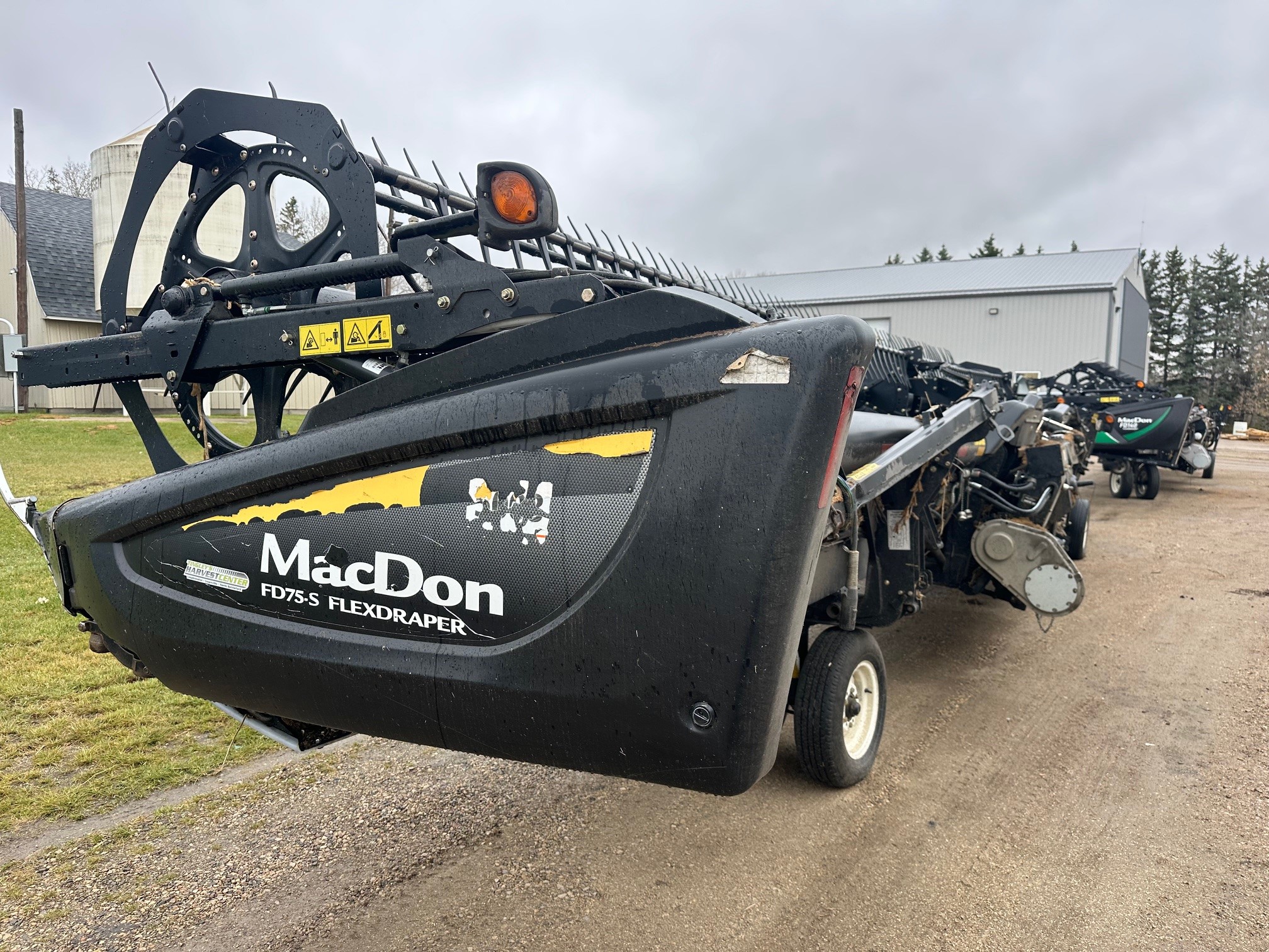 2016 MacDon FD75-40 LEXION Header Combine