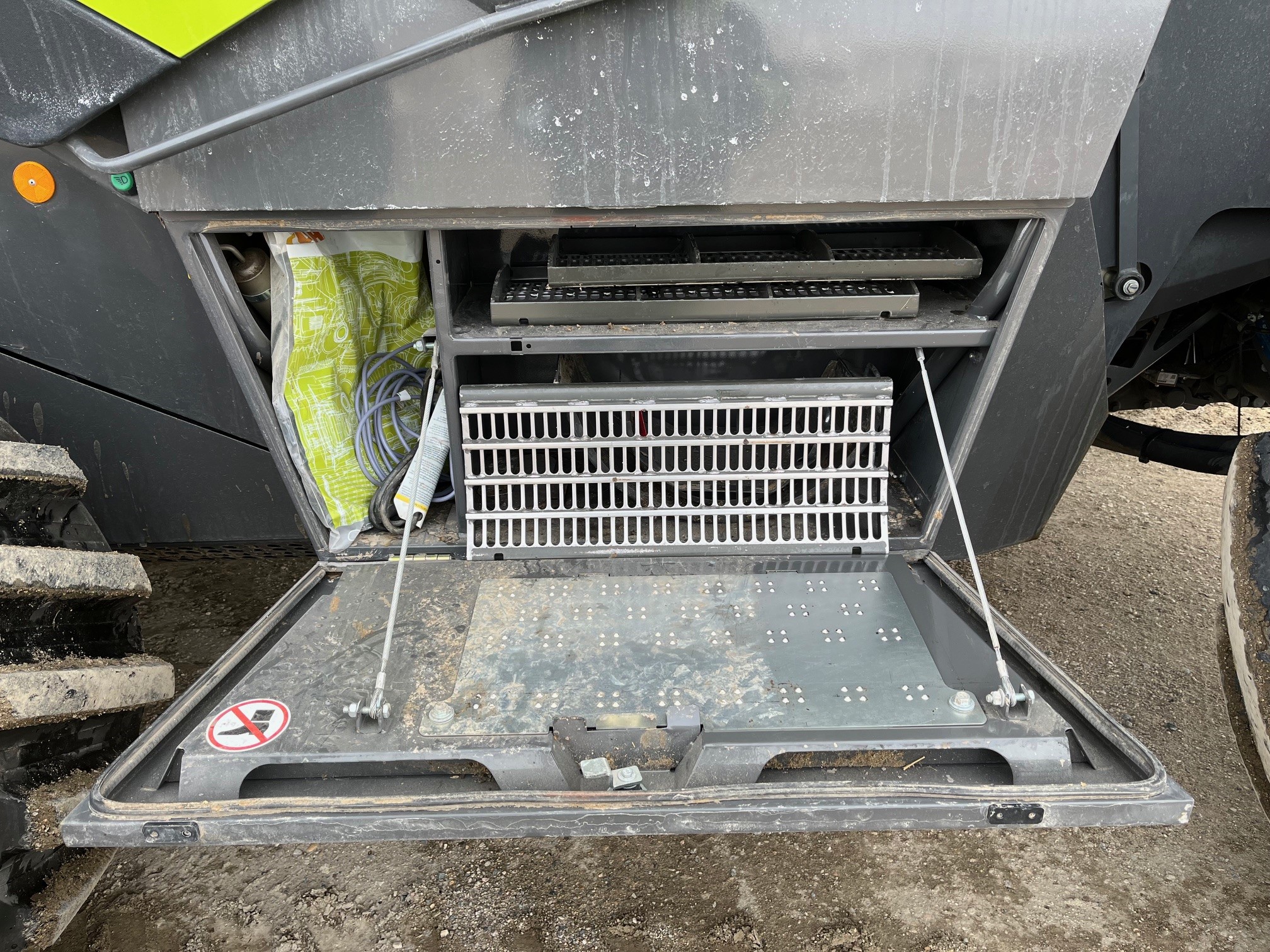 2023 CLAAS 8700TT Combine