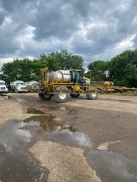 2009 RoGator SSC1084 Sprayer/High Clearance